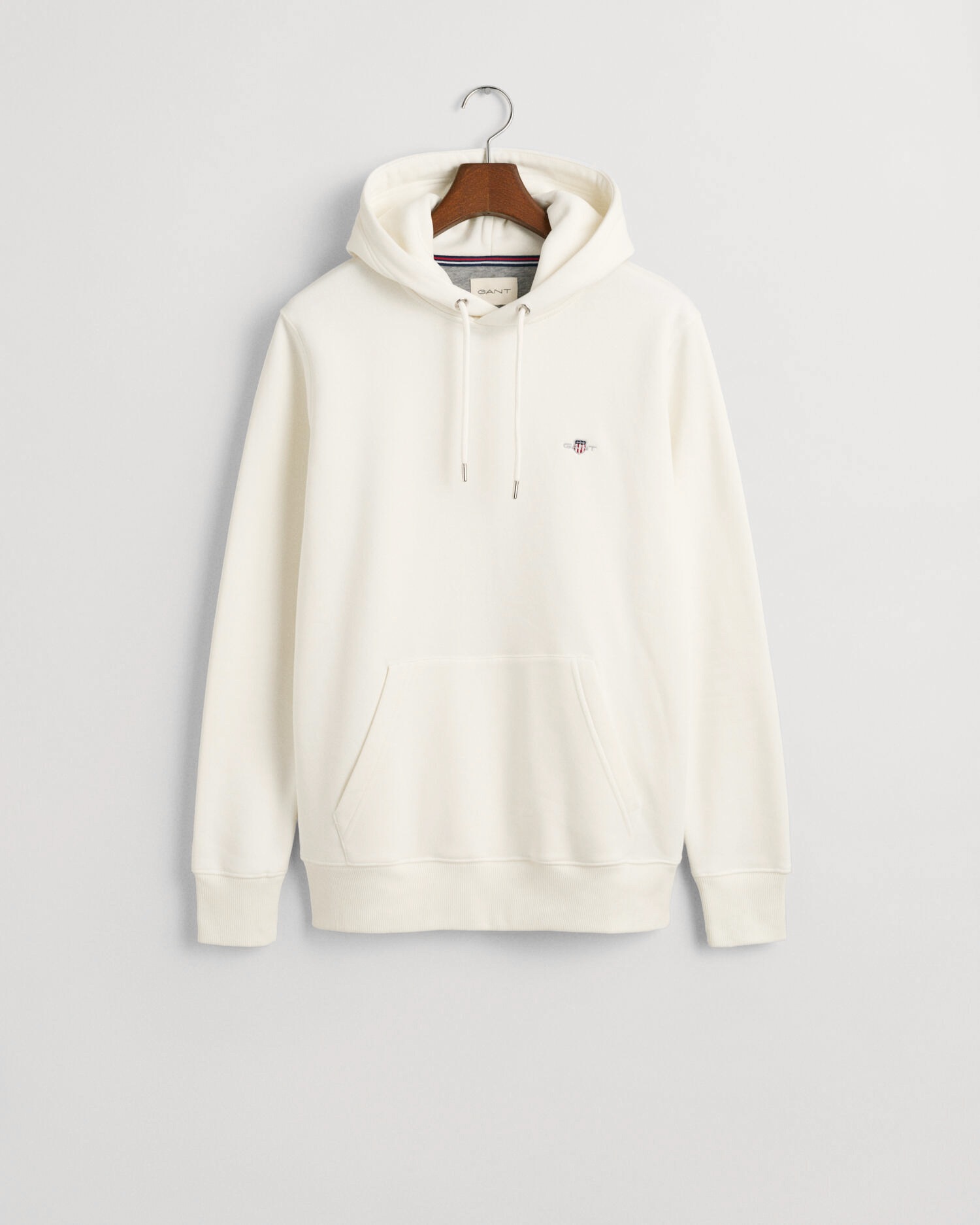 Gant Hoodie »REG SHIELD HOODIE«, mit Logostickerei auf der Brust