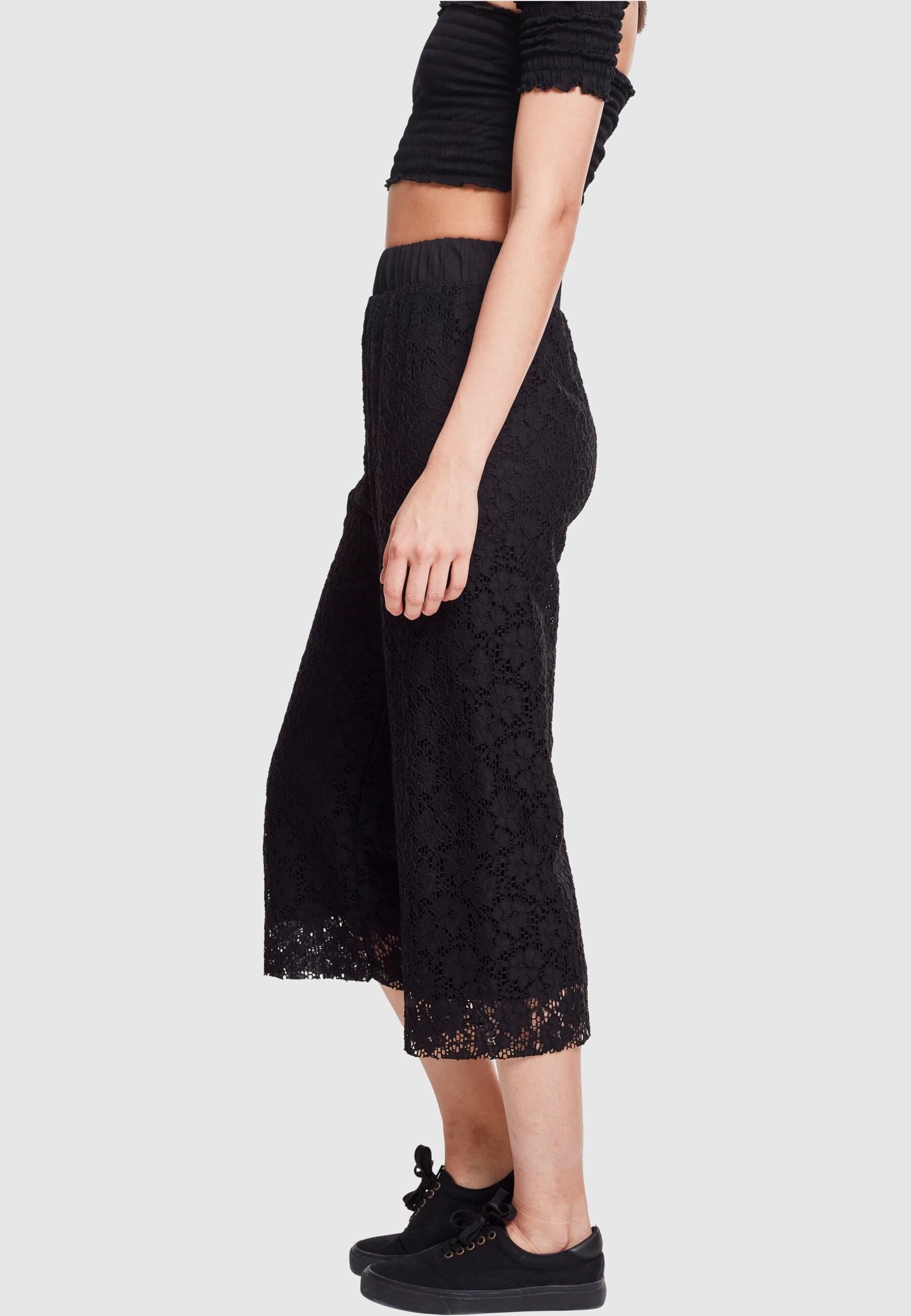 URBAN CLASSICS Bequeme Jeans »Urban Classics Damen Ladies Laces Culotte«, (1 tlg.)