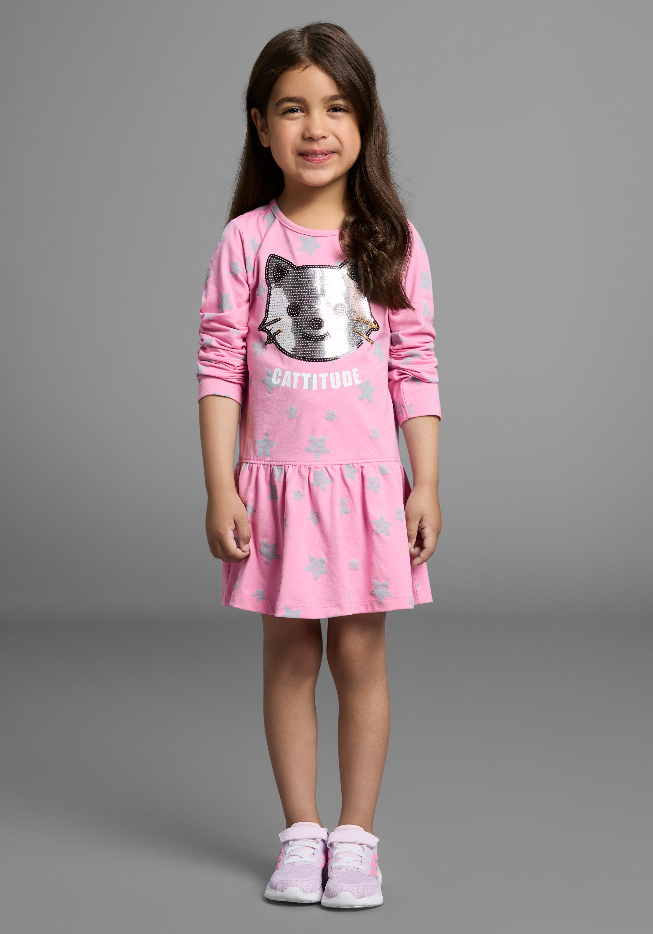 KIDSWORLD Jerseykleid »Kleid mit Pailletten«, Shirtkleid mit süßer Paillettenapplikation
