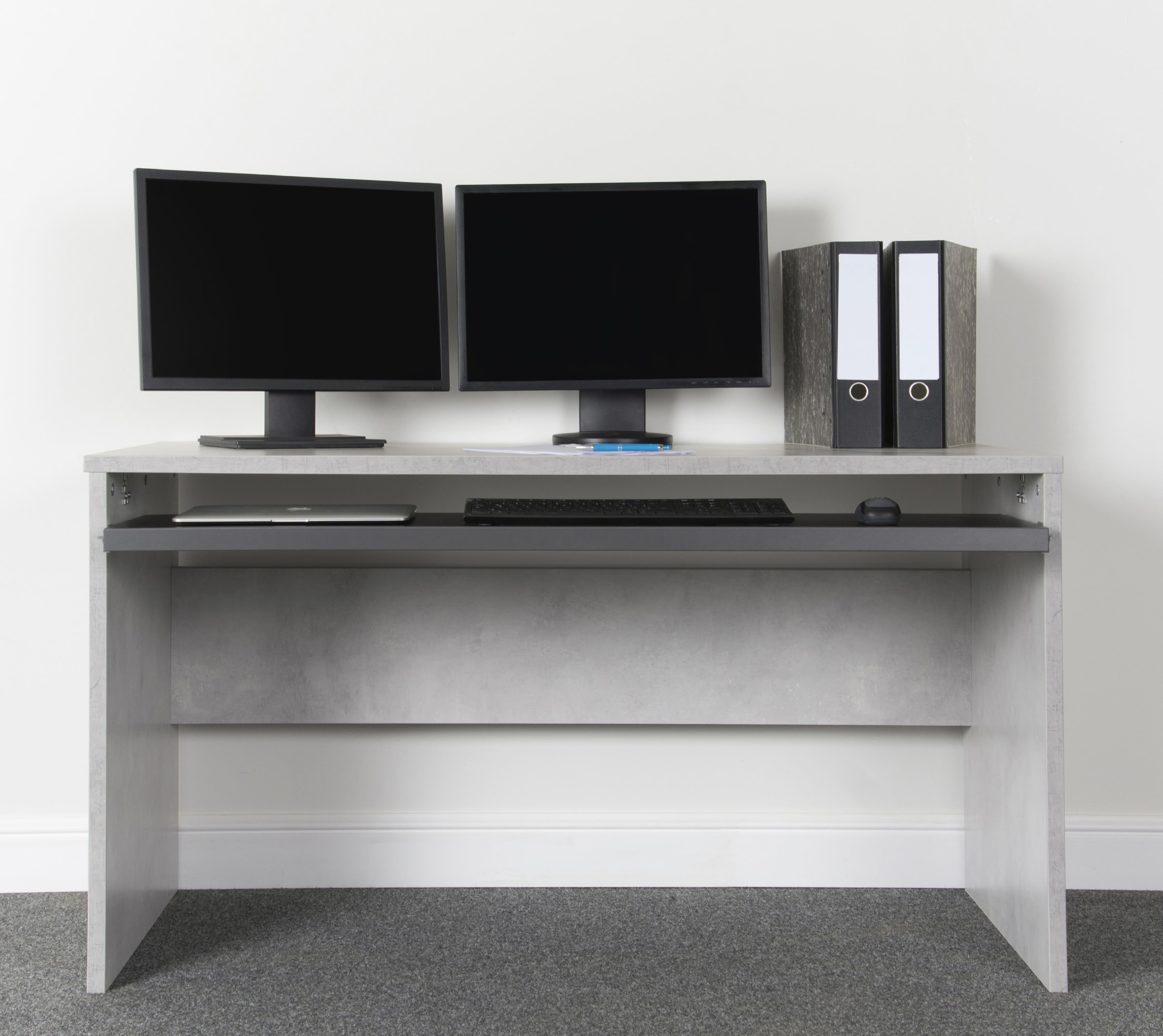 VOGL Möbelfabrik Schreibtisch »Barrie«, 2-farbiger Tablarauszug, Breite 160 cm, Made in Germany