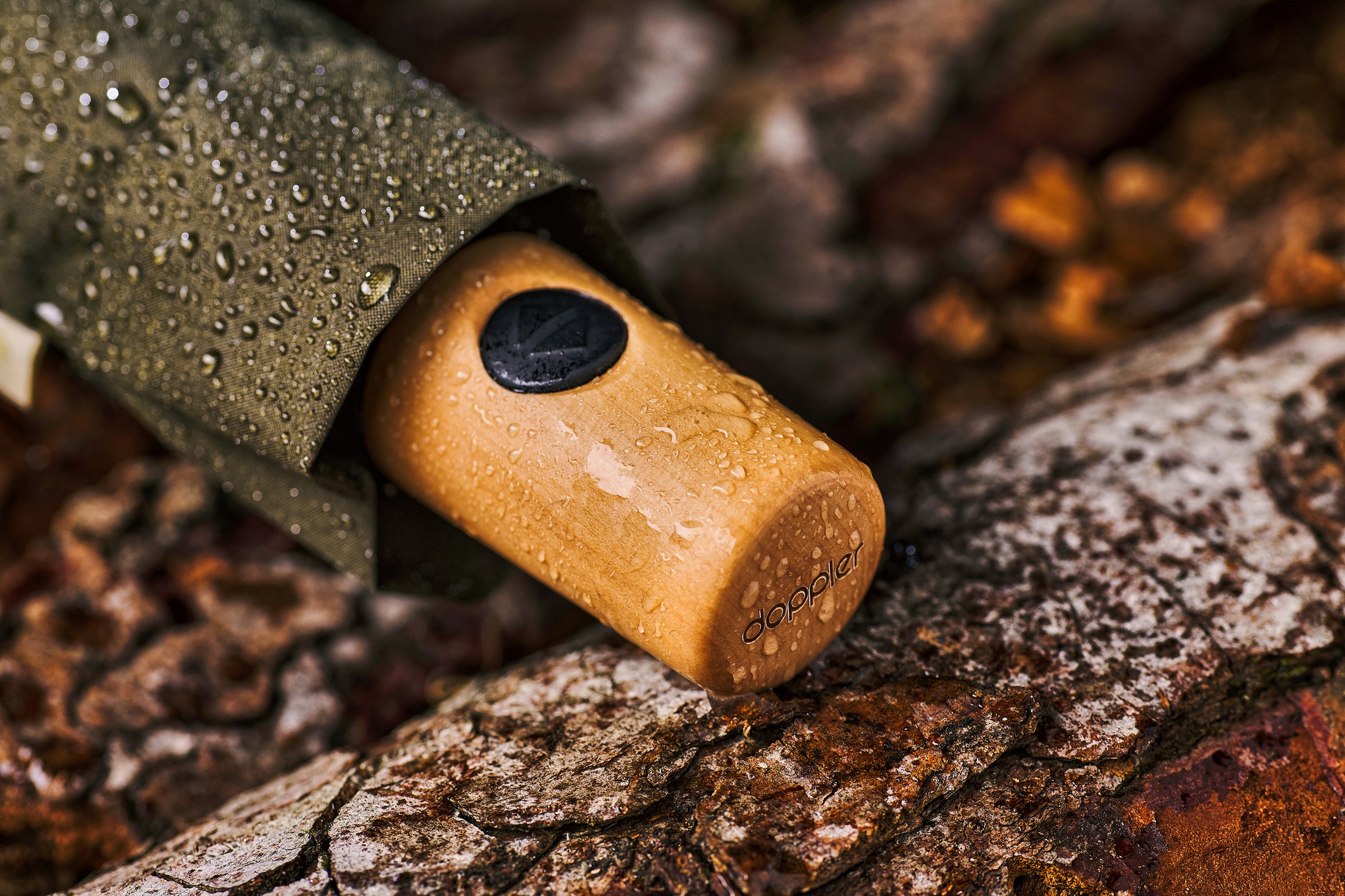 doppler® Taschenregenschirm »nature Magic, deep olive«, aus recyceltem  Material mit Griff aus FSC®- schützt Wald - weltweit online bestellen | BAUR