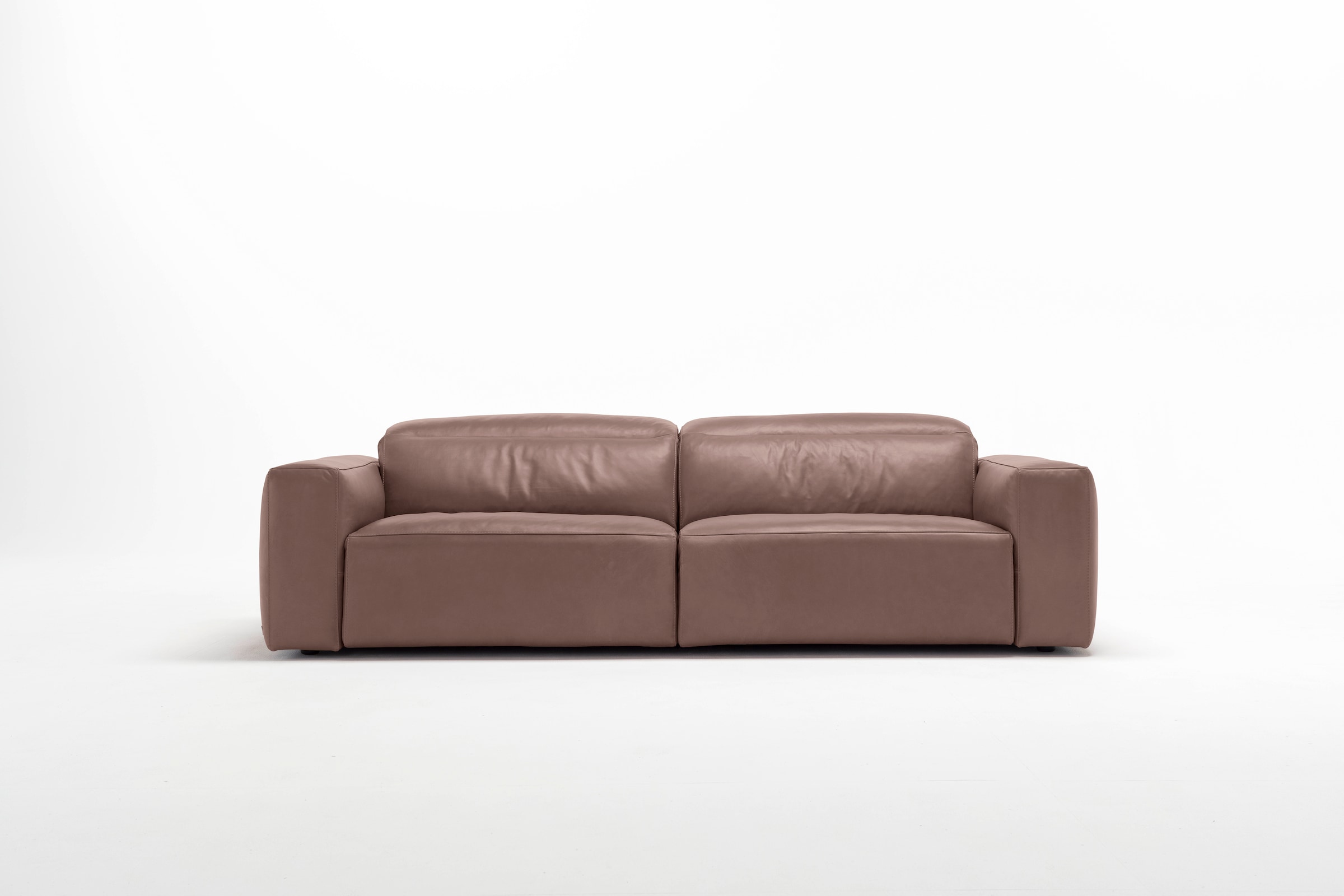 Egoitaliano 2,5-Sitzer "Beverly, Designsofa mit erstklassigem Sitzkomfort und tollen Details", Breite 242 cm, verstellba