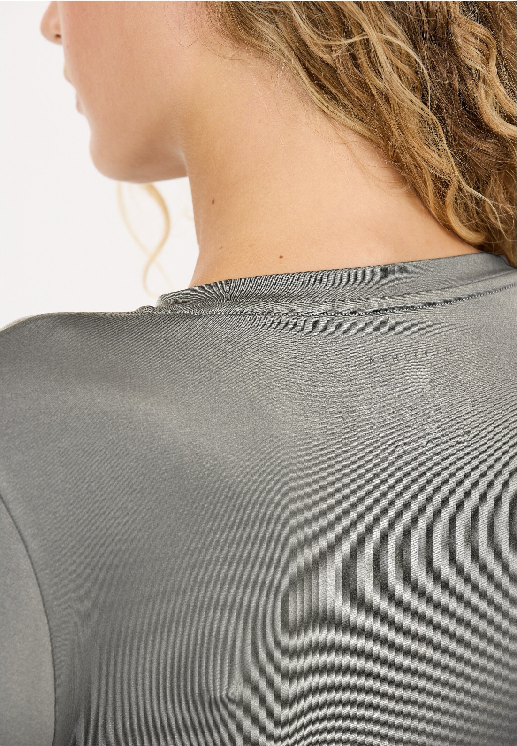 ATHLECIA Langarmshirt »Almi V2« mit atmungsaktiver Funktion