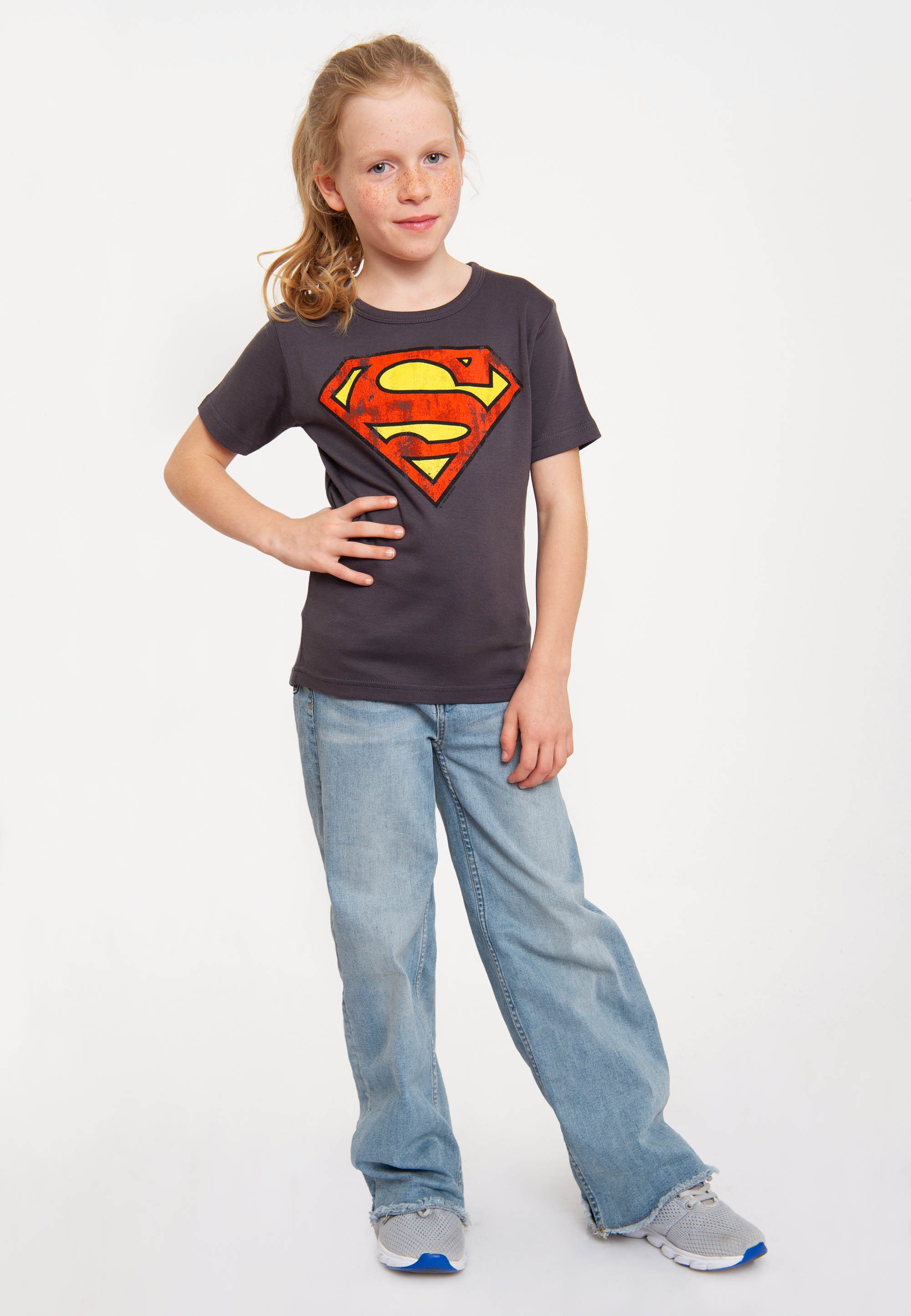 LOGOSHIRT T-Shirt »Superman«, mit coolem Frontprint