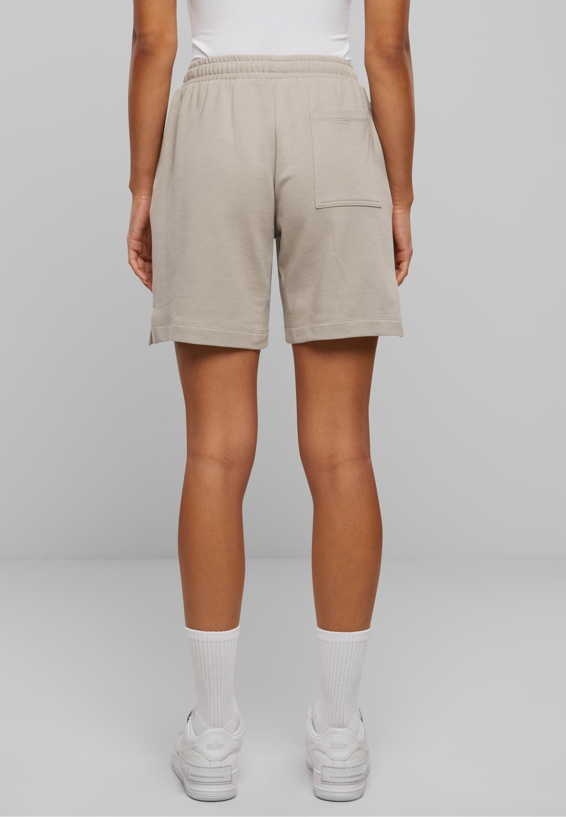 URBAN CLASSICS Sweatshorts »Urban Classics Damen Ladies Organic Terry Bermuda Pants«, (1 tlg.)