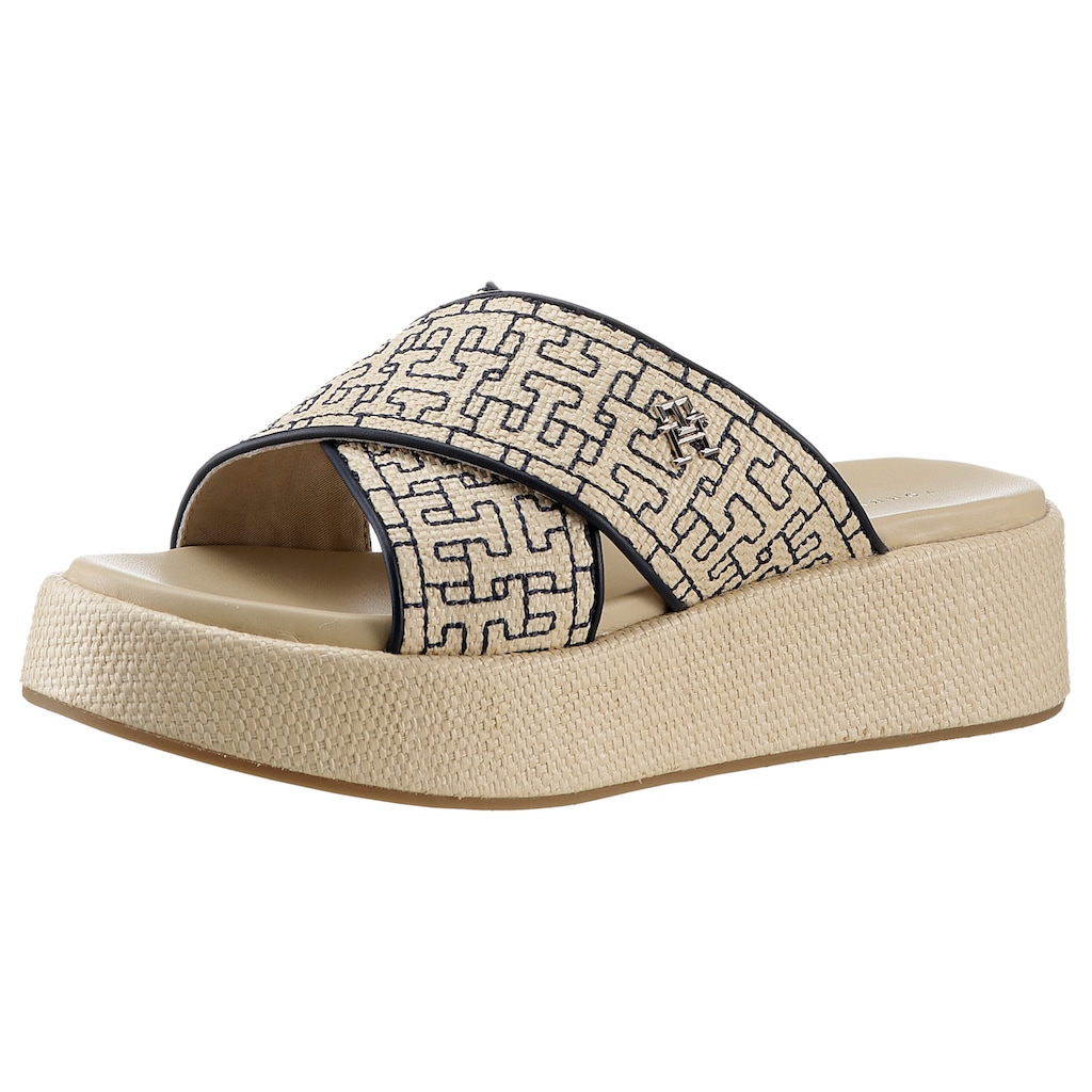 Tommy Hilfiger Pantolette »TH MONO RAFIA FLATFORM«, Plateau, Sommerschuh, Schlappen mit Allover-TH-Logo