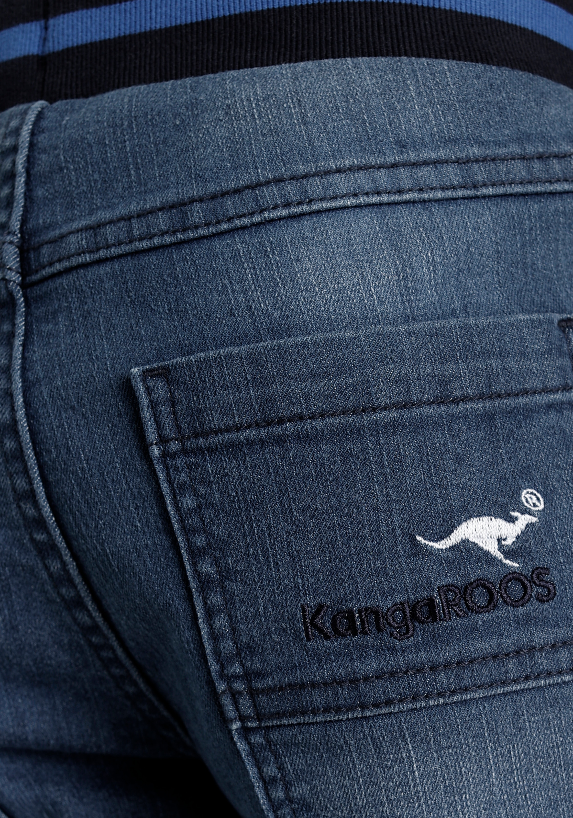 in BAUR KangaROOS Waschung | »Denim«, Stretch-Jeans authentischer