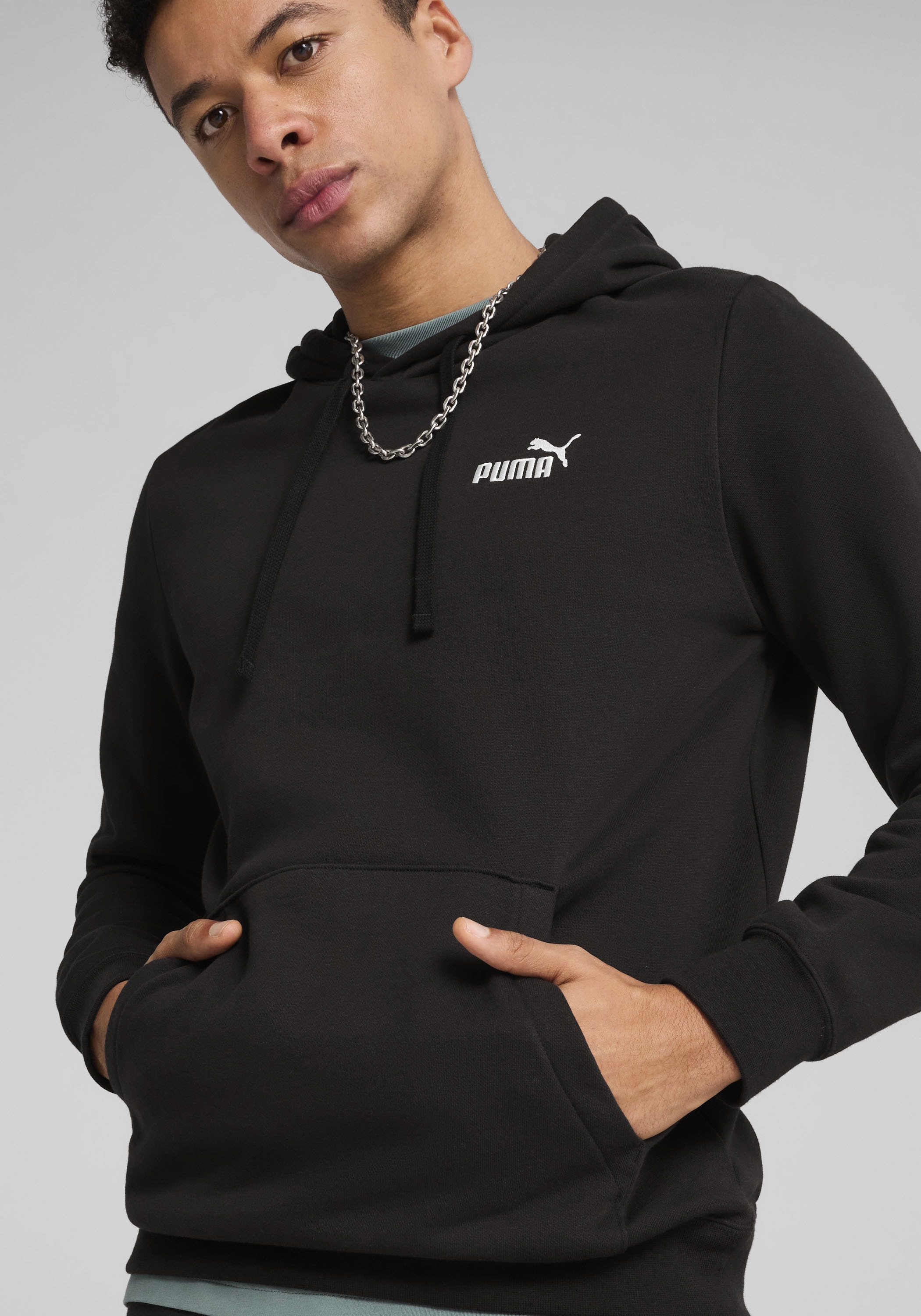 PUMA Kapuzensweatshirt »ESS SMALL NO. 1 LOGO HOODIE FL«, mit verstellbarer Kapuze, mit Kängurutasche, Regular Fit
