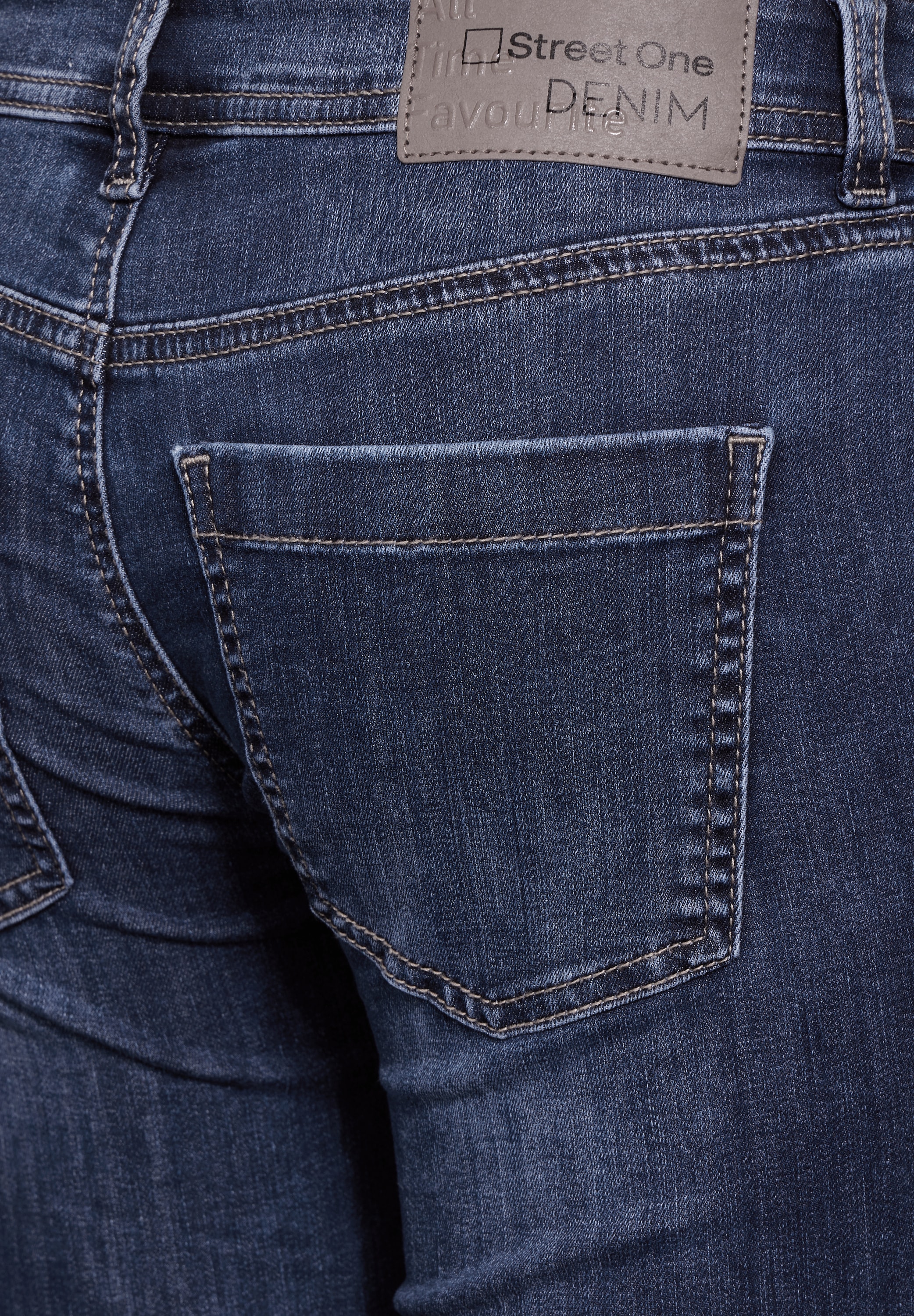 STREET ONE Comfort-fit-Jeans, 5-Pocket-Style