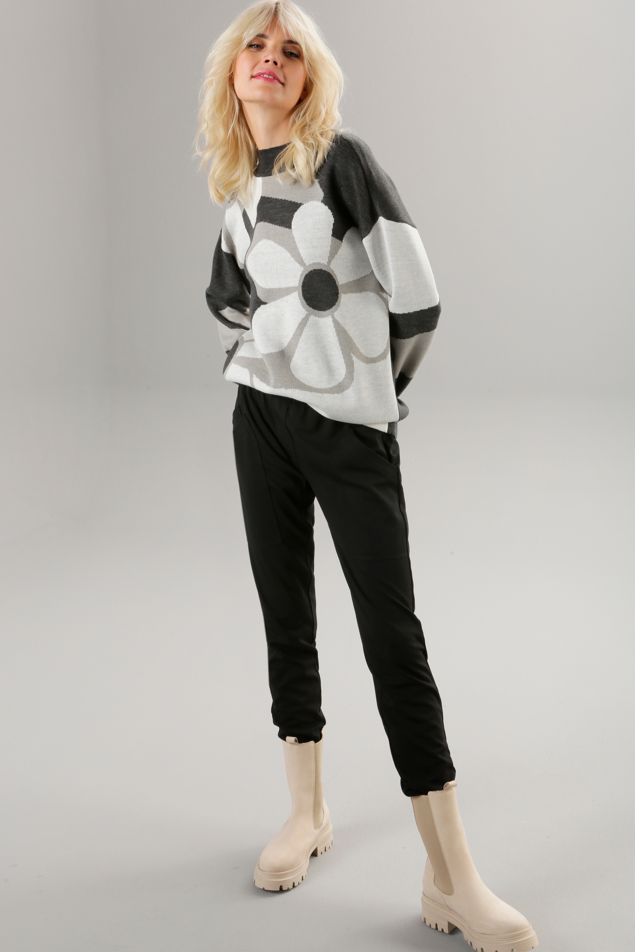 online aufgesetzten kaufen SELECTED mit großen, Taschen Aniston BAUR Schlupfhose, |