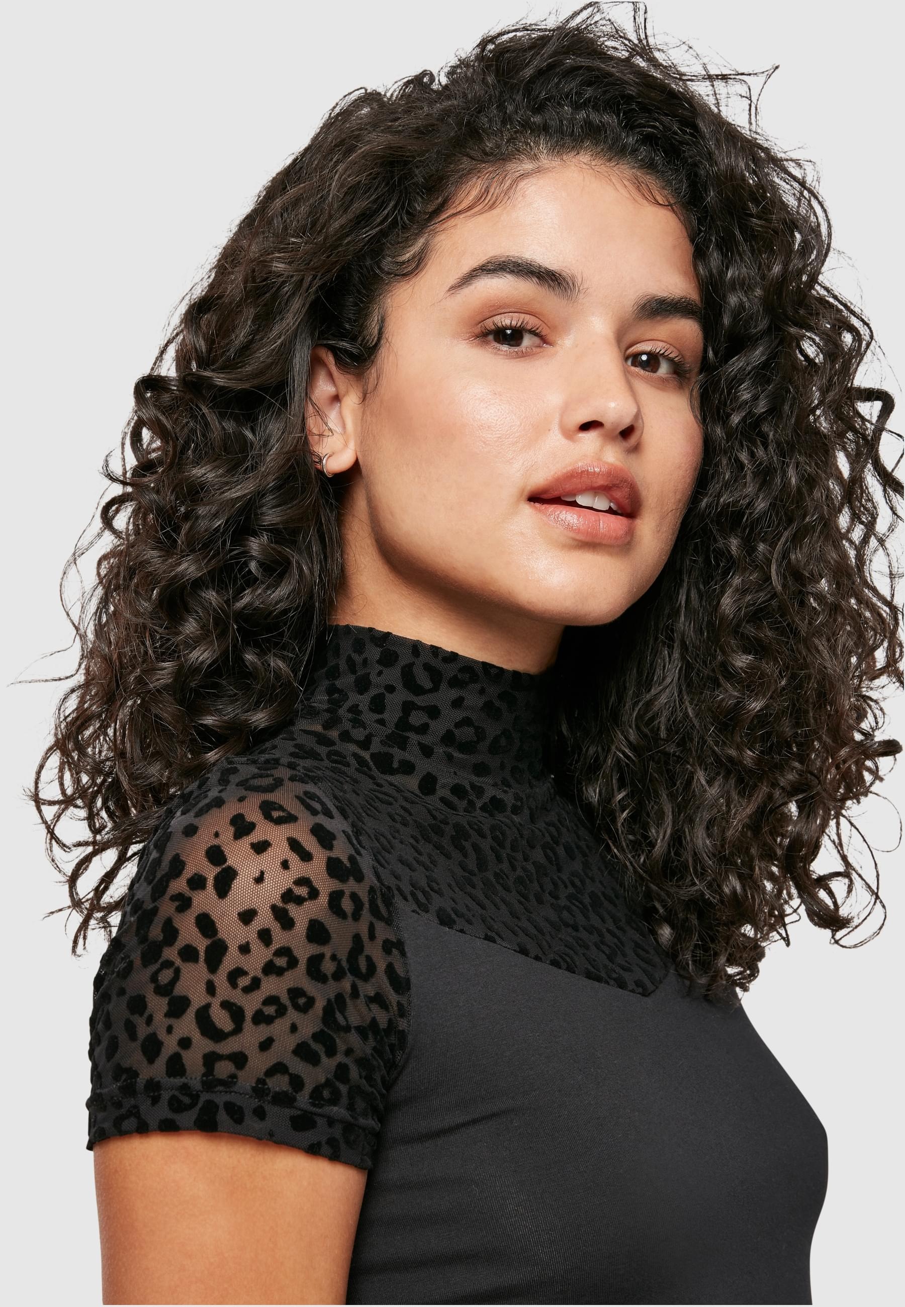URBAN CLASSICS T-Shirt »Urban Classics Damen Ladies Flock Lace Turtleneck Tee«, (1 tlg.)