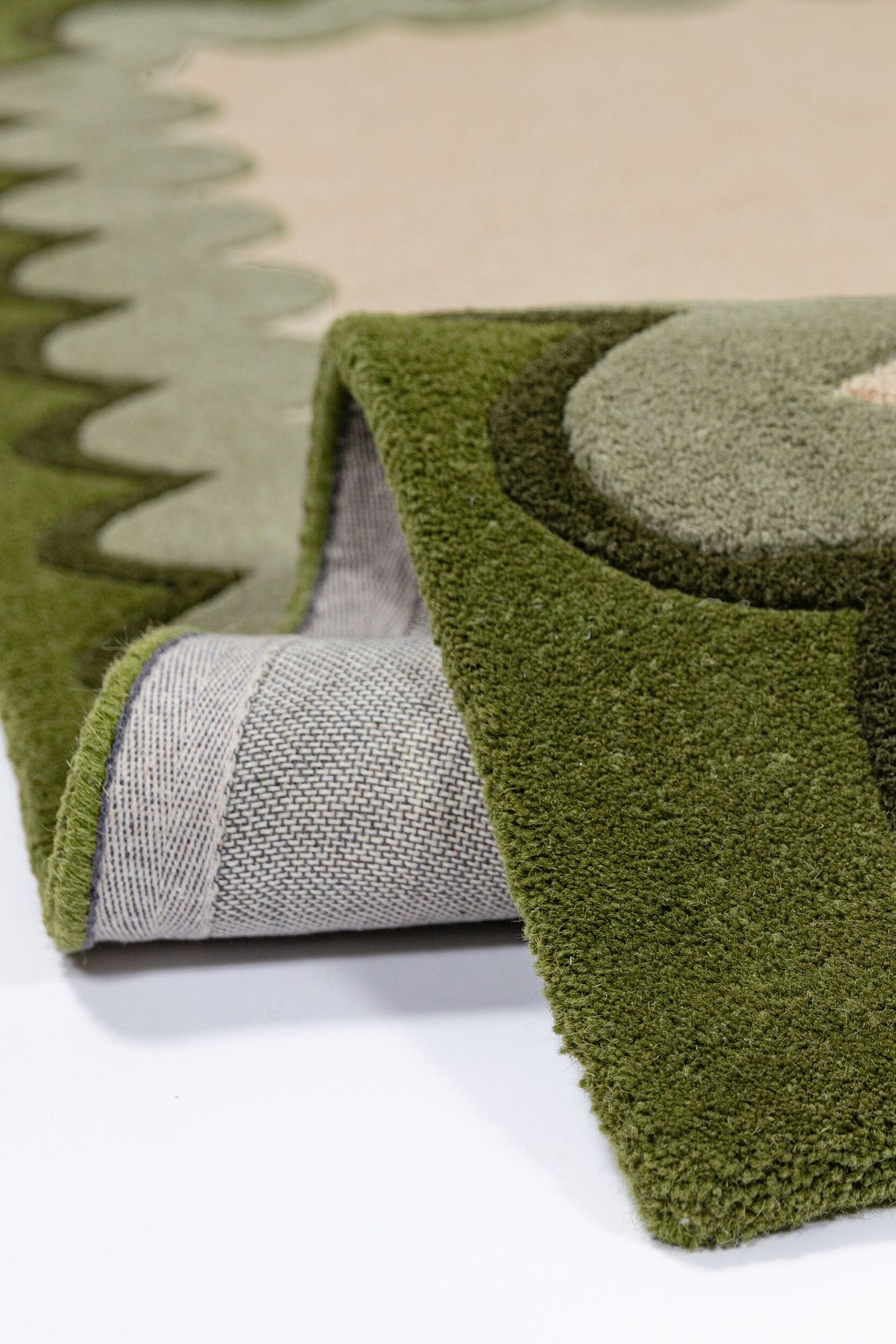 FLAIR RUGS Wollteppich »WIGGLE« rechteckig 8 mm Höhe mit gewelltem Wellenrand; auch als Läufer und in rund