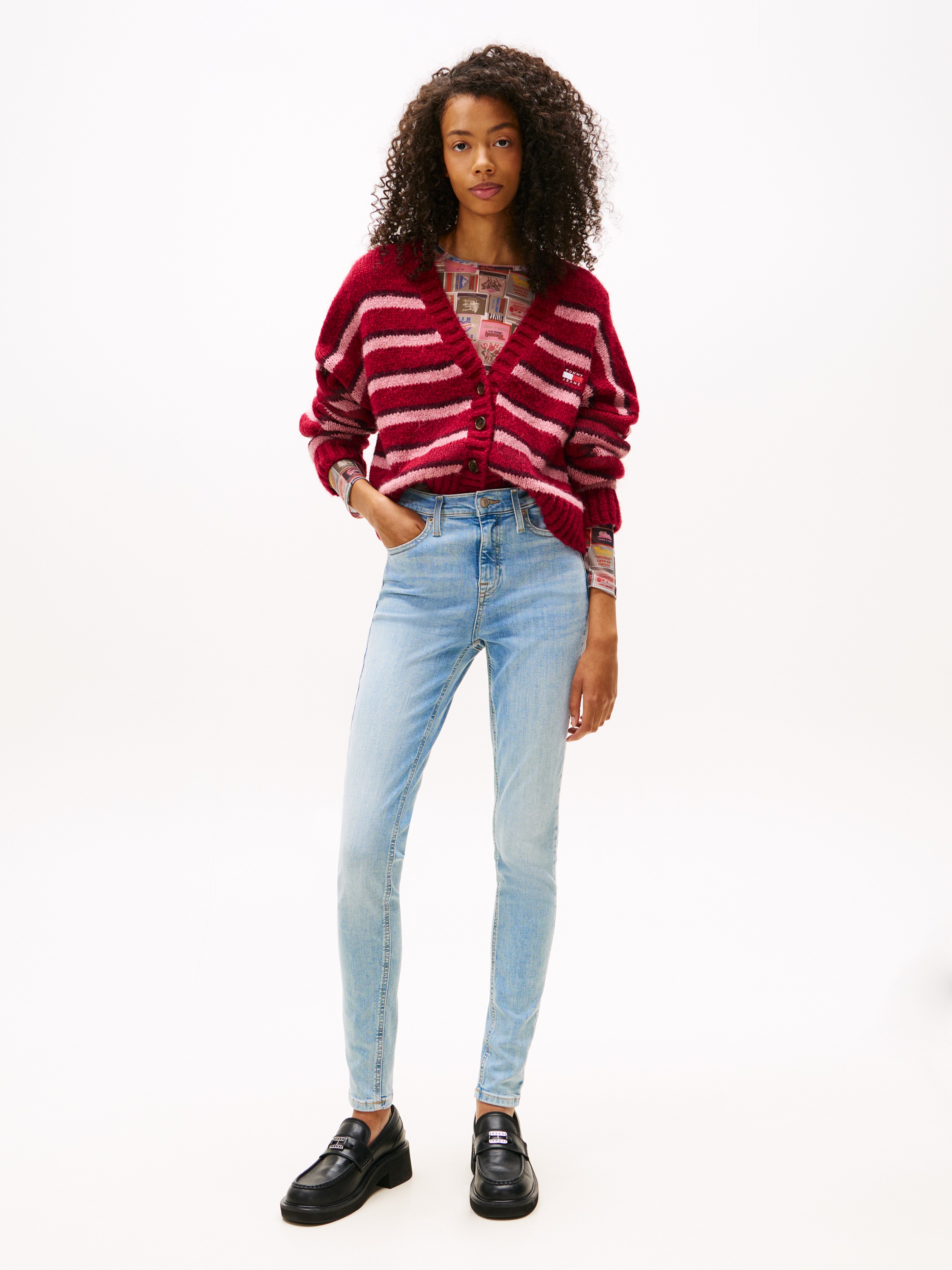 Tommy Jeans Skinny-fit-Jeans »NORA MR SKNY«, mit Waschung, mit Logo-Badge