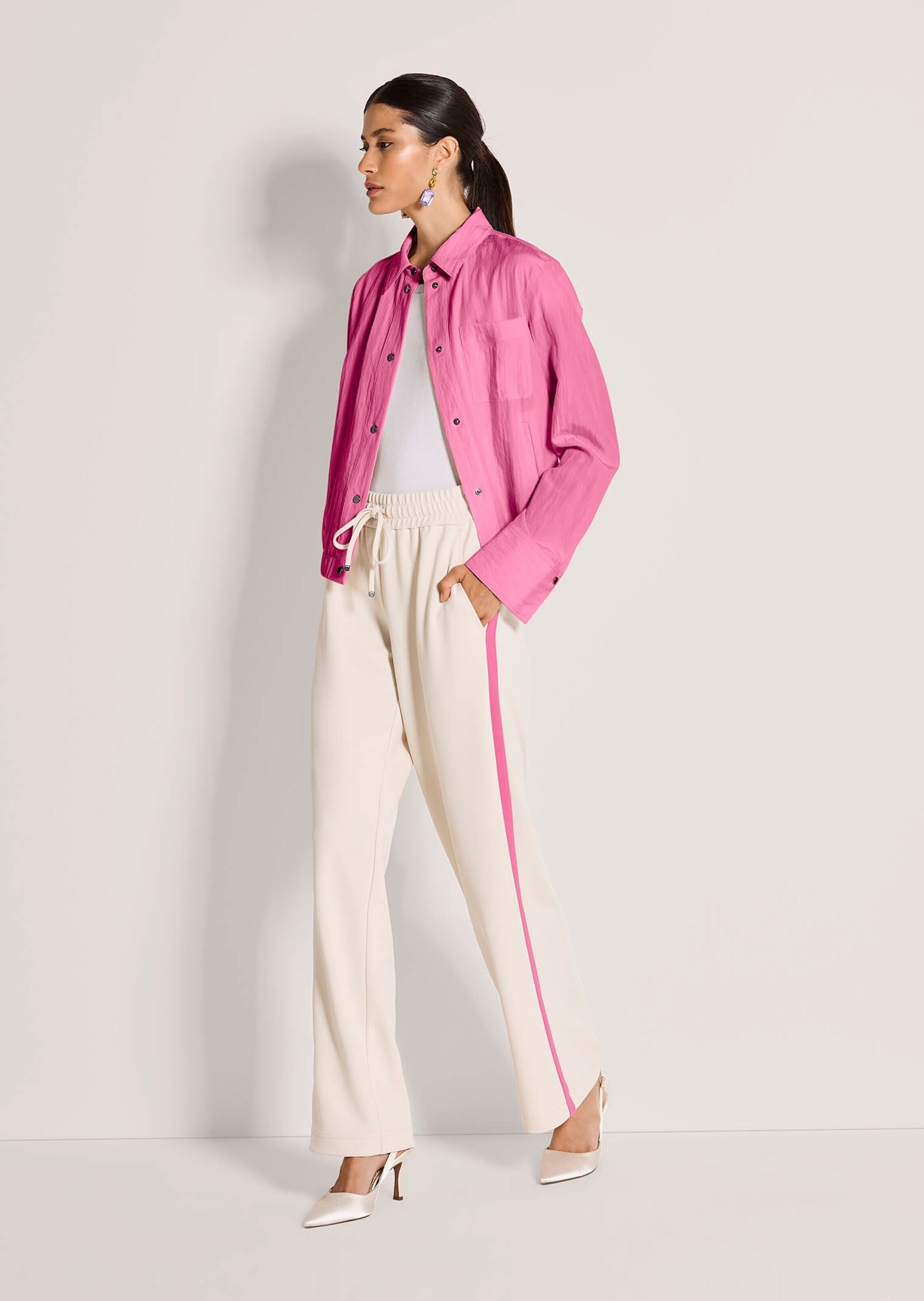 MADELEINE Langarmbluse »Hemdbluse Blusenshirt mit Brusttasche« Breite Manschetten