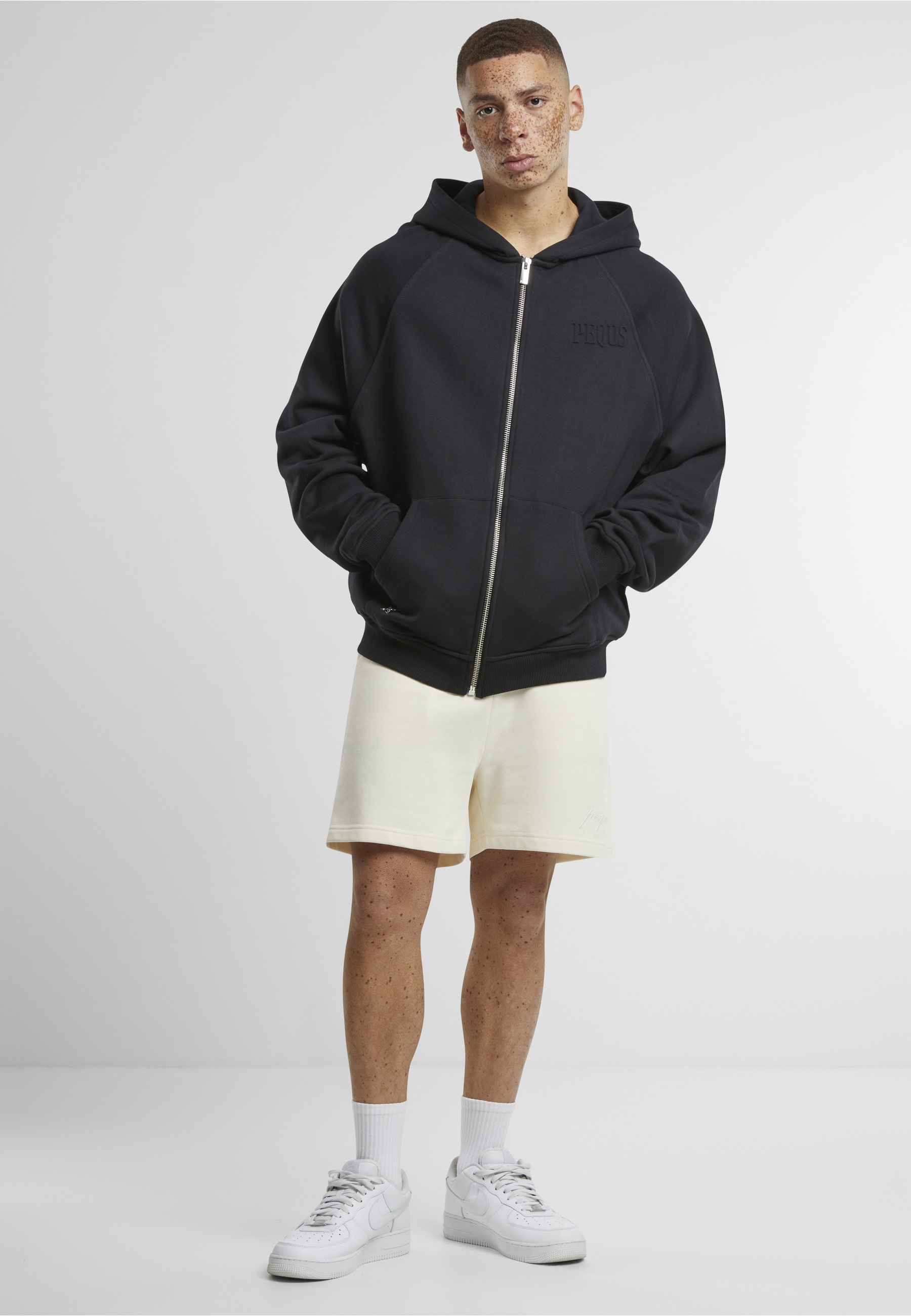 PEQUS Strickpullover »PEQUS PEQUS Debossed Logo Zip-Cardigan« 1