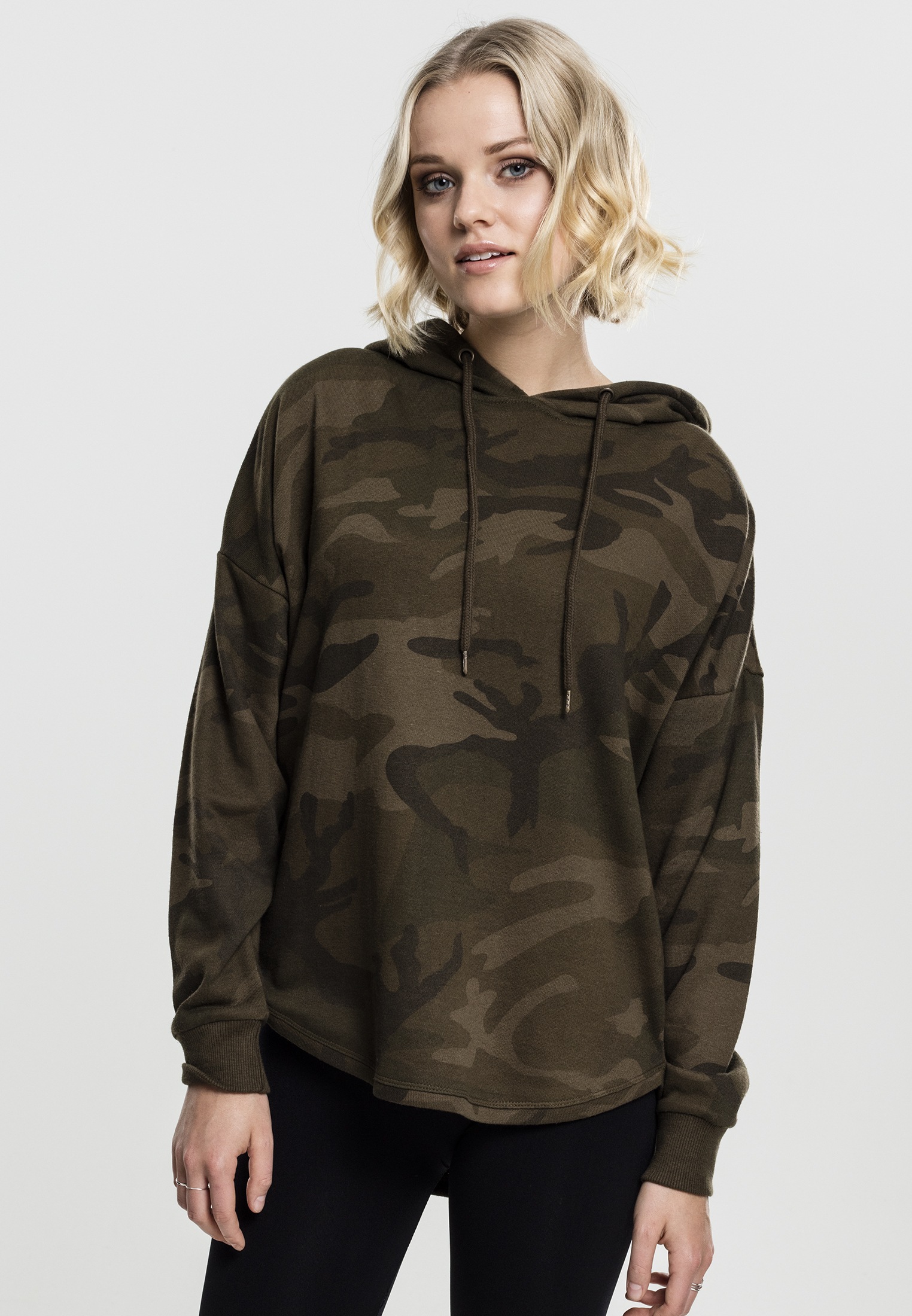 URBAN CLASSICS Rundhalspullover "Urban Classics Damen Ladies Oversized Camo Hoody"