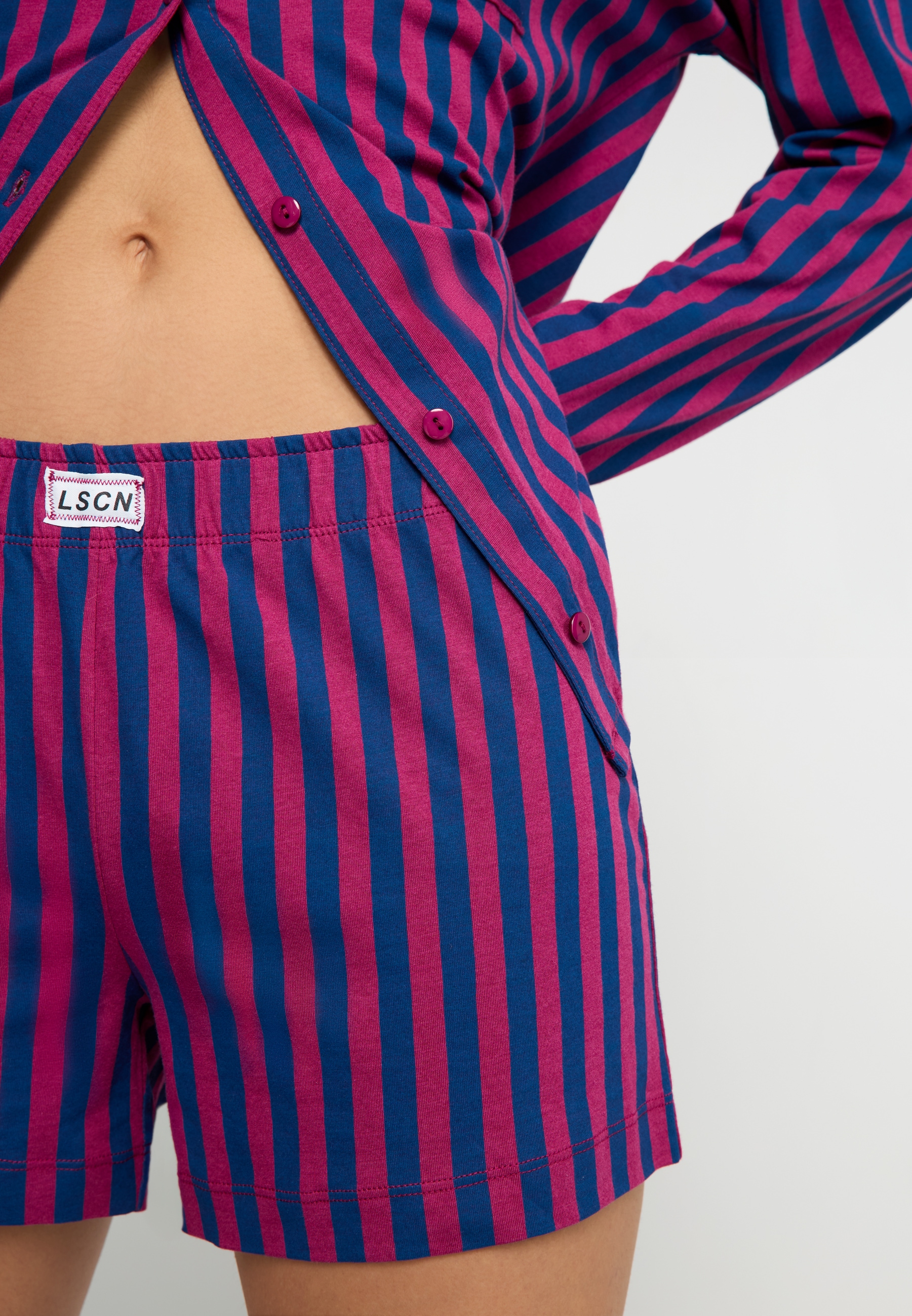 LSCN by LASCANA Shorty, (2 tlg.), mit schönem Streifenprint