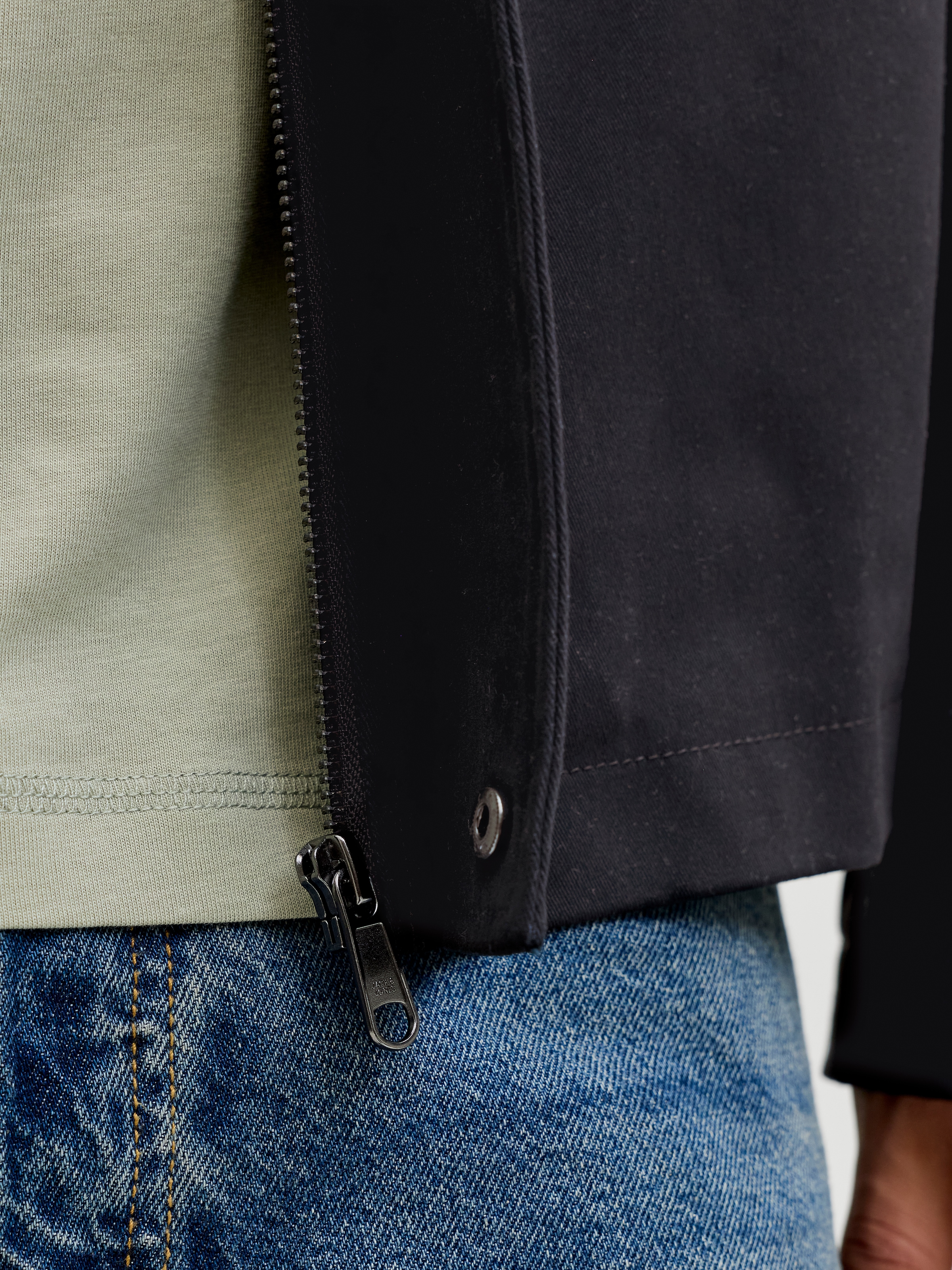 Jack & Jones Kurzjacke »JJEGRAHAM WORKER JACKET SN« mit Fly-Away-Kragen