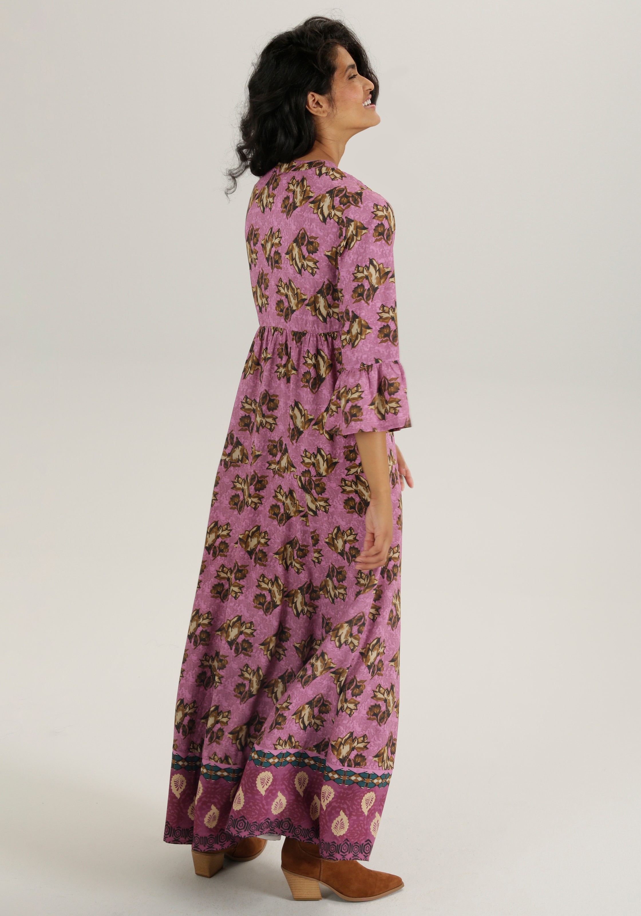 Aniston SELECTED Maxikleid, mit glänzender Verzierung am Ausschnitt