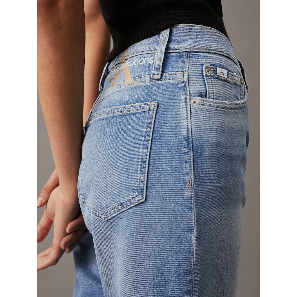 Calvin Klein Jeans Mom-Jeans »MOM JEAN«, mit Markenlabel