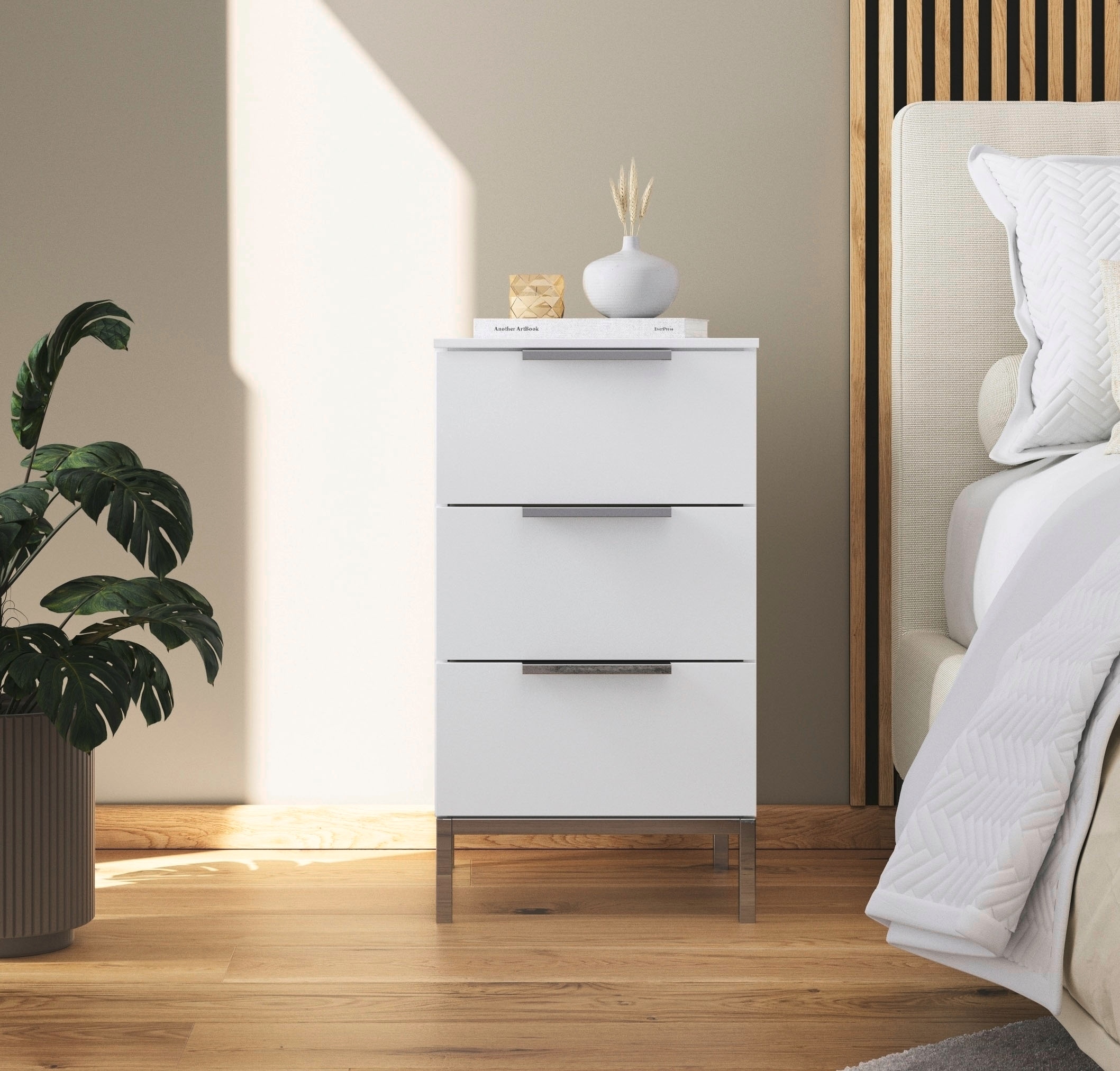 rauch Nachtkommode »Nachttisch Nachtschrank Nachtkonsole FLIPP« Breite 40 cm,  mit 3 Schubladen und Soft-Close-Funktion