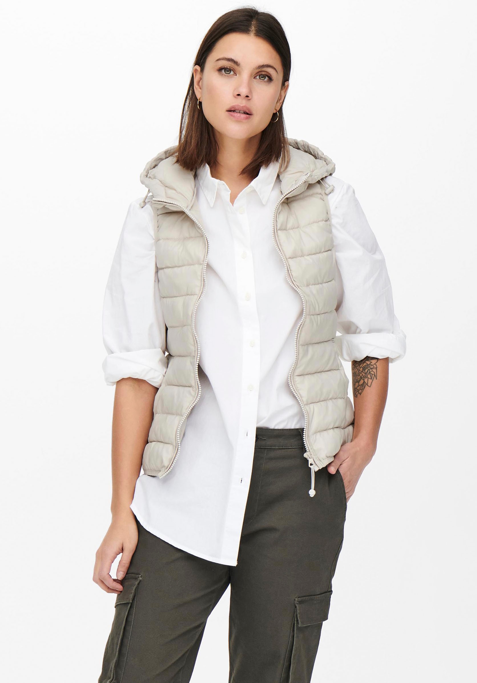 ONLY Steppweste "ONLNEWTAHOE HOOD WAISTCOAT OTW NOOS", mit Kaputze günstig online kaufen