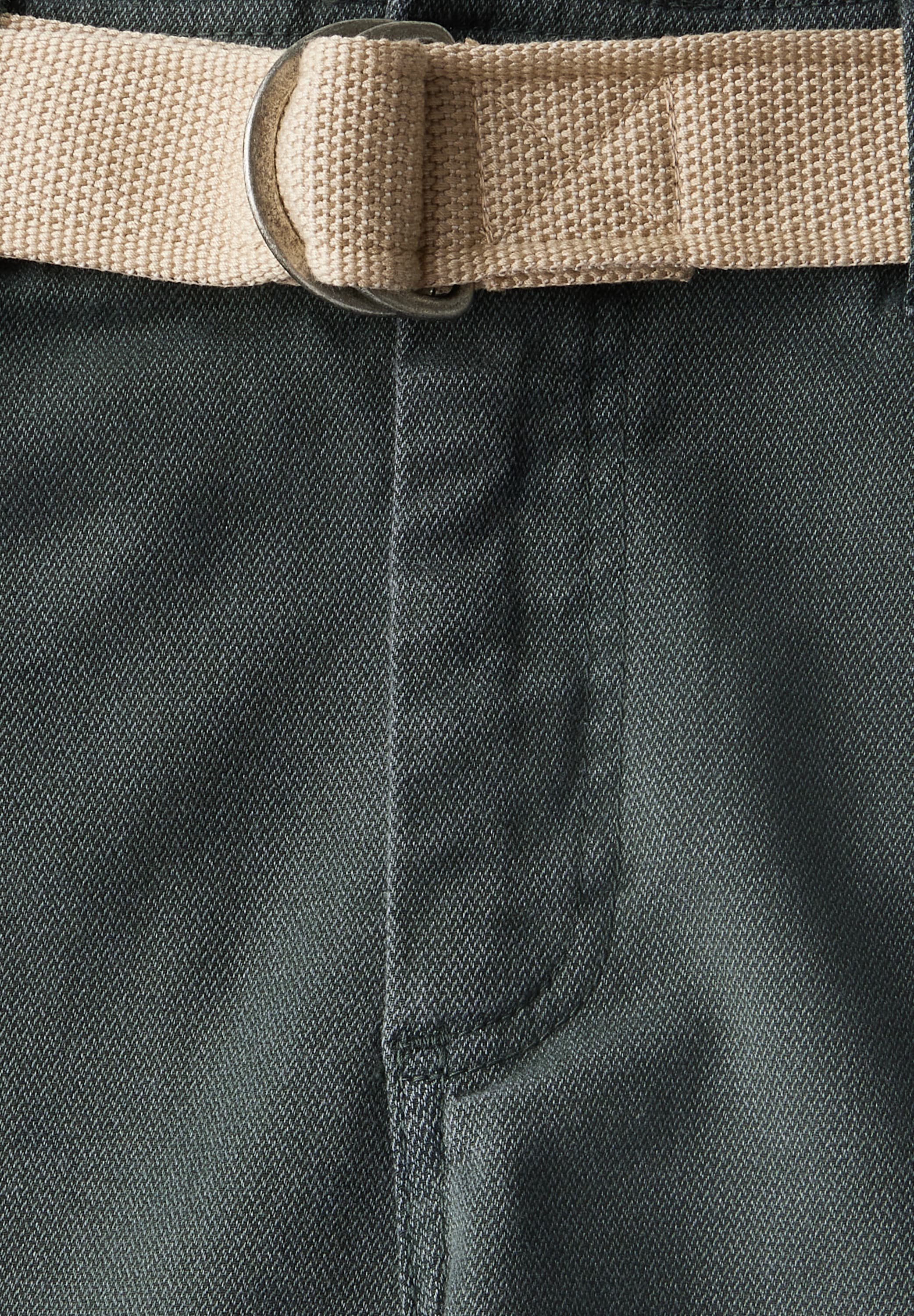 STREET ONE MEN Shorts, mit seitlichen Einschubtaschen