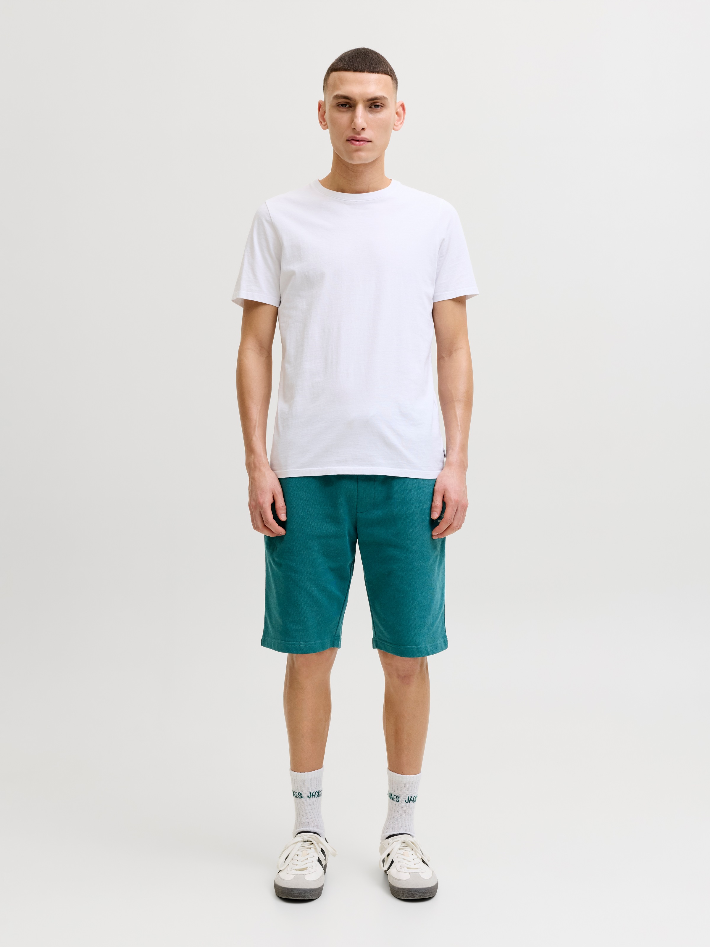 Jack & Jones Sweatshorts »JPSTGORDON COLLEGE SWEAT SHORTS MID«