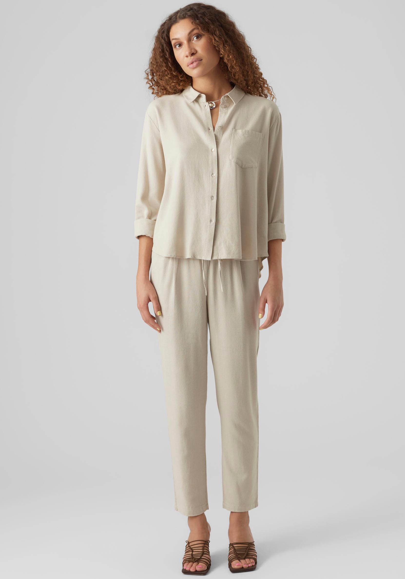 Thumbnail - Vero Moda Schlupfhose "VMJESMILO MW ANKLE PANTS WVN NOOS" mit Leinen, elastisches Bündchen und Kordelzug