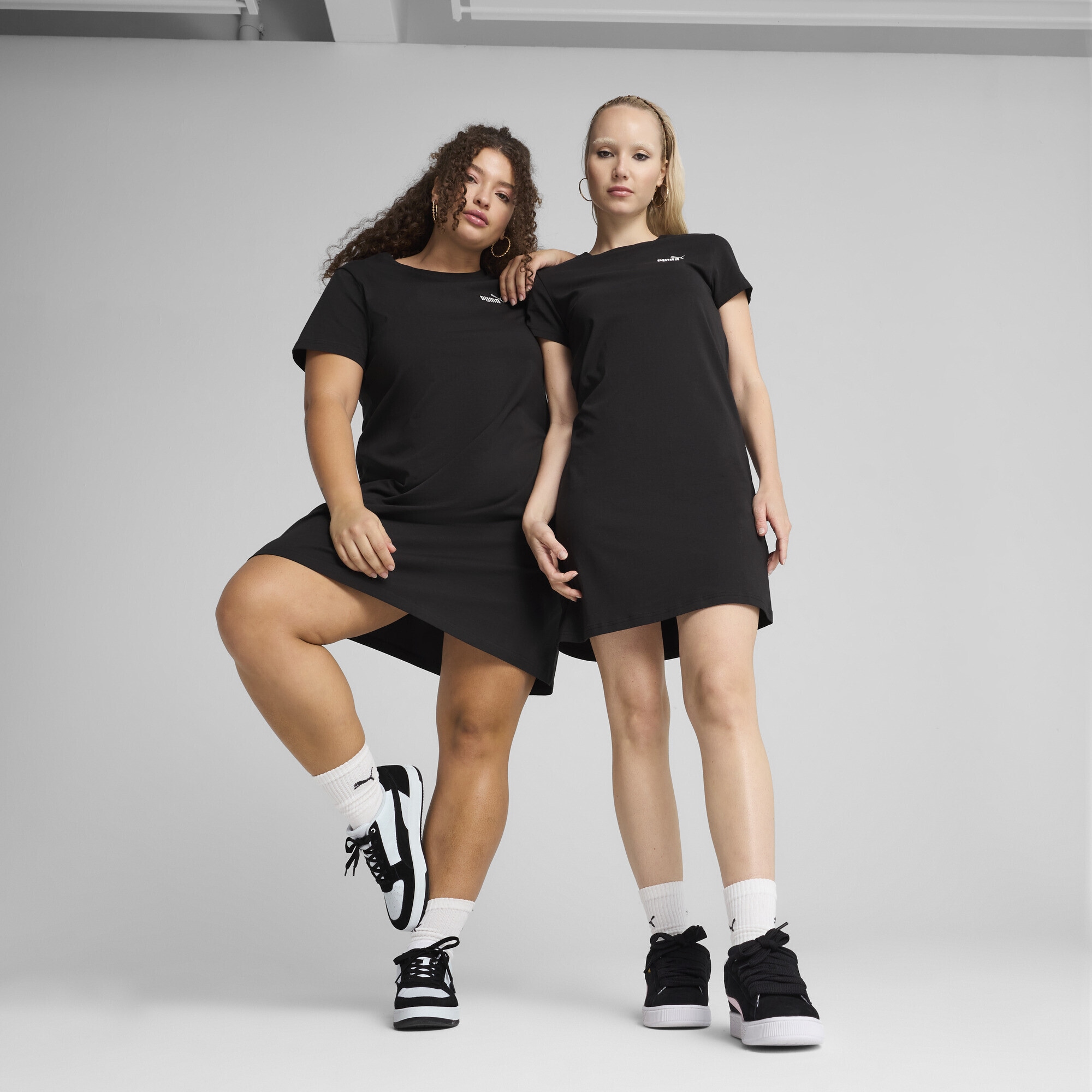 PUMA Sweatkleid »ESS Small No. 1 Logo Slim Kleid Damen«