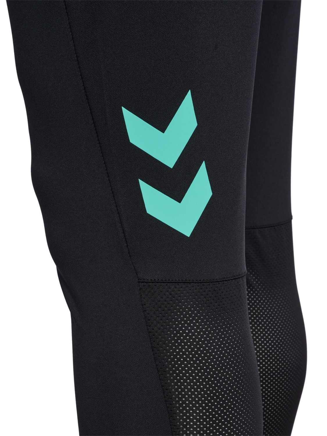 hummel Trainingshose »HMLBLAZE 2.0 TRAINING PANTS«  konische Passform, elastischer Bund, weite Passform oben