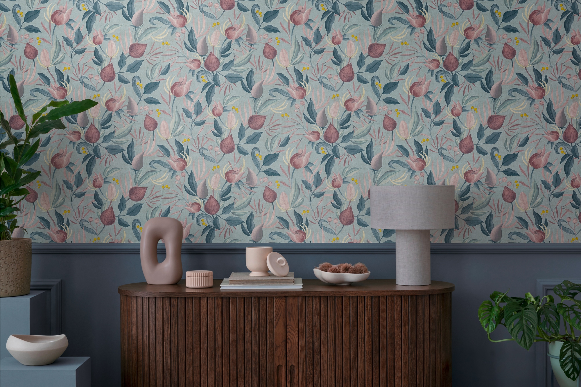 CosmoLiving By Cosmopolitan Vliestapete "Still Bloom – Florale Vliestapete" Matt Strukturiert Moderner Blütentraum Mit Sanfter Eleganz