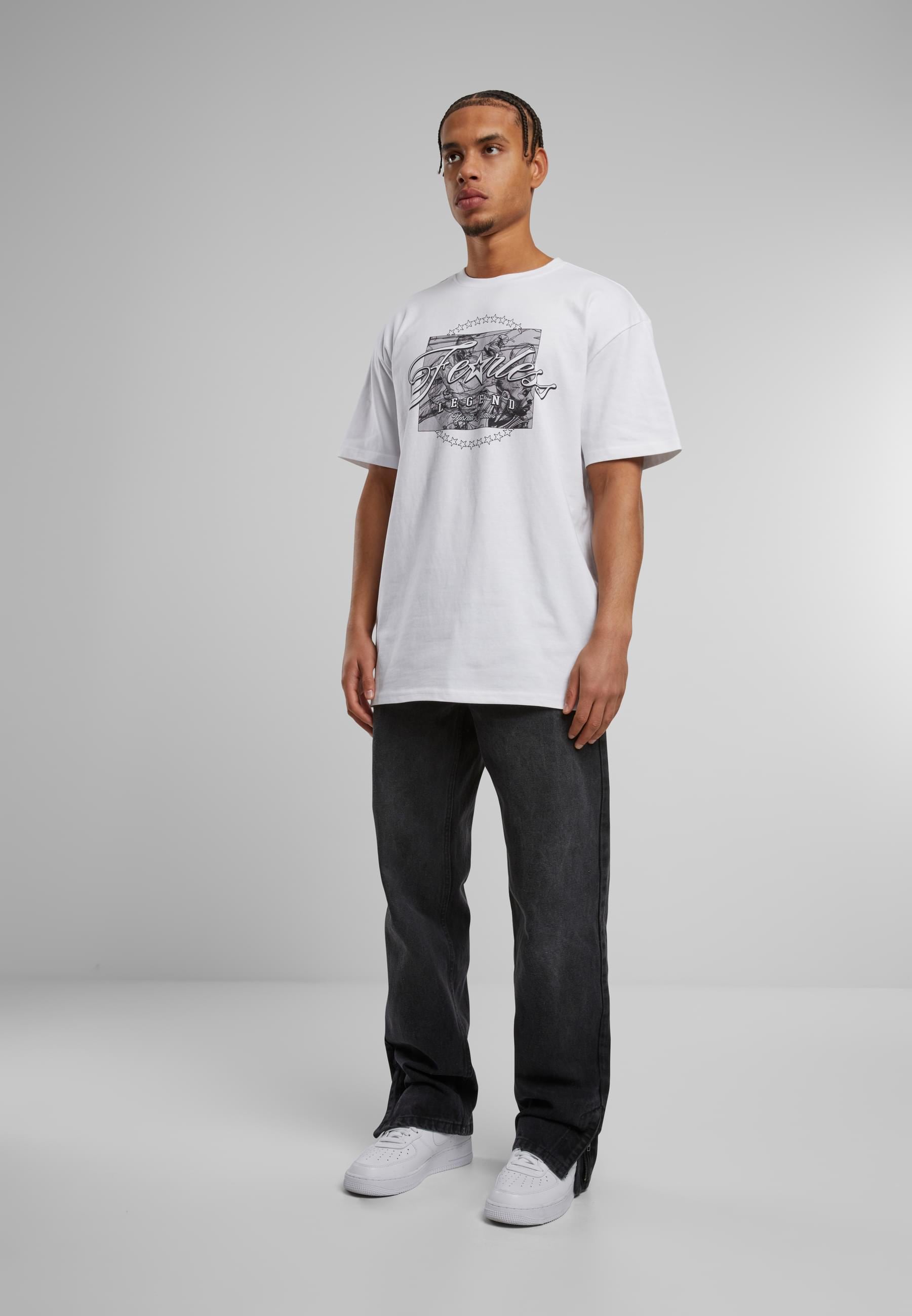 Upscale by Mister Tee T-Shirt »Upscale by Mister Tee Herren Fearless Legend Heavy Oversize Tee«, (1 tlg.)