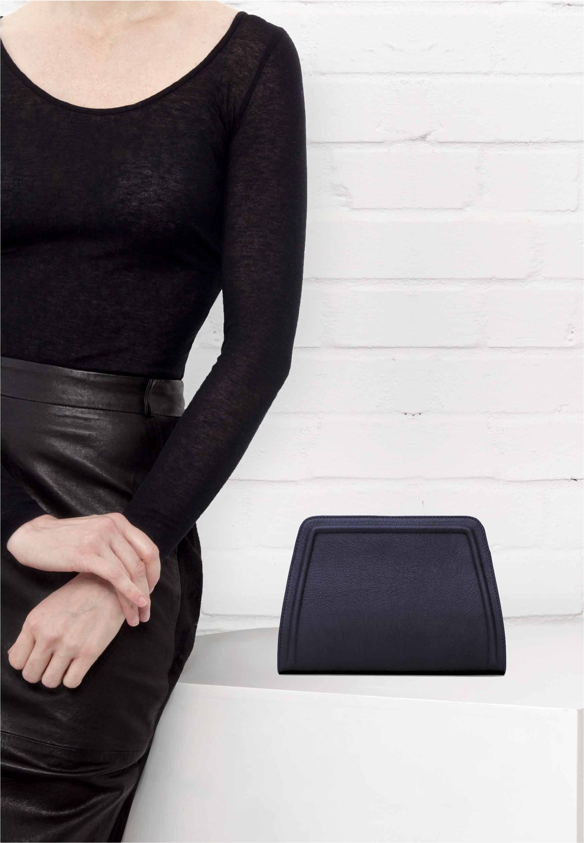 GRETCHEN Schultertasche »Lyra Clutch Two«, aus italienischem Kalbsleder