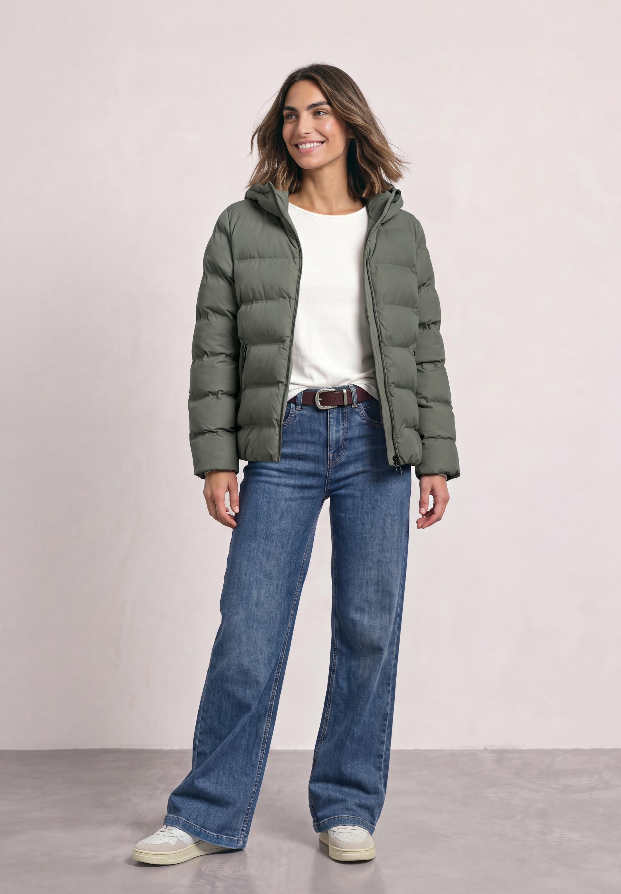 STREET ONE Steppjacke mit Kapuze Kurze Jacke mit geklebter Steppung und kapuze