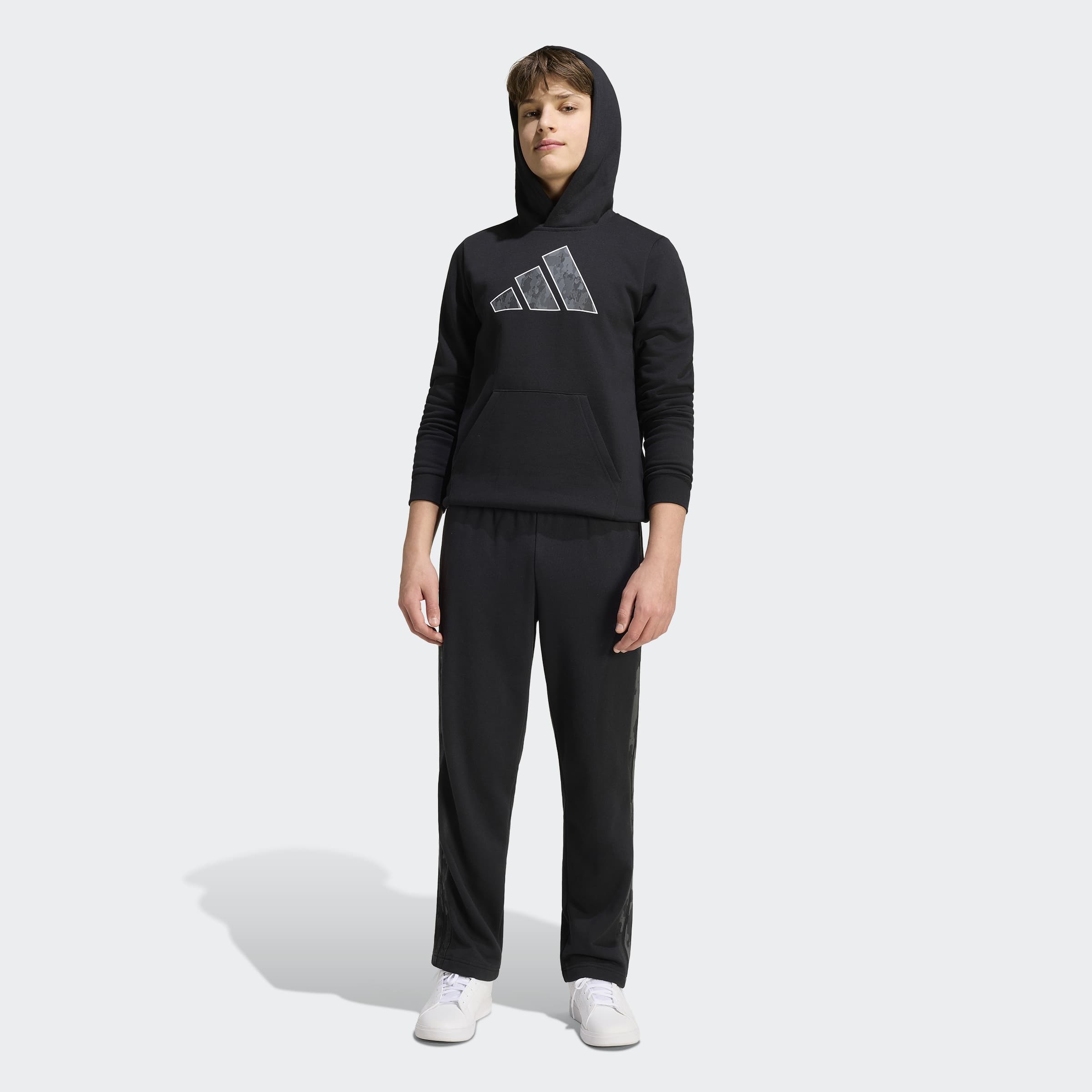 adidas Sportswear Kapuzensweatshirt »GRAFIK KIDS HOODIE, CAMOUFLAGE«, für Kinder, mit Kapuze, Rundhalsausschnitt, normale Länge
