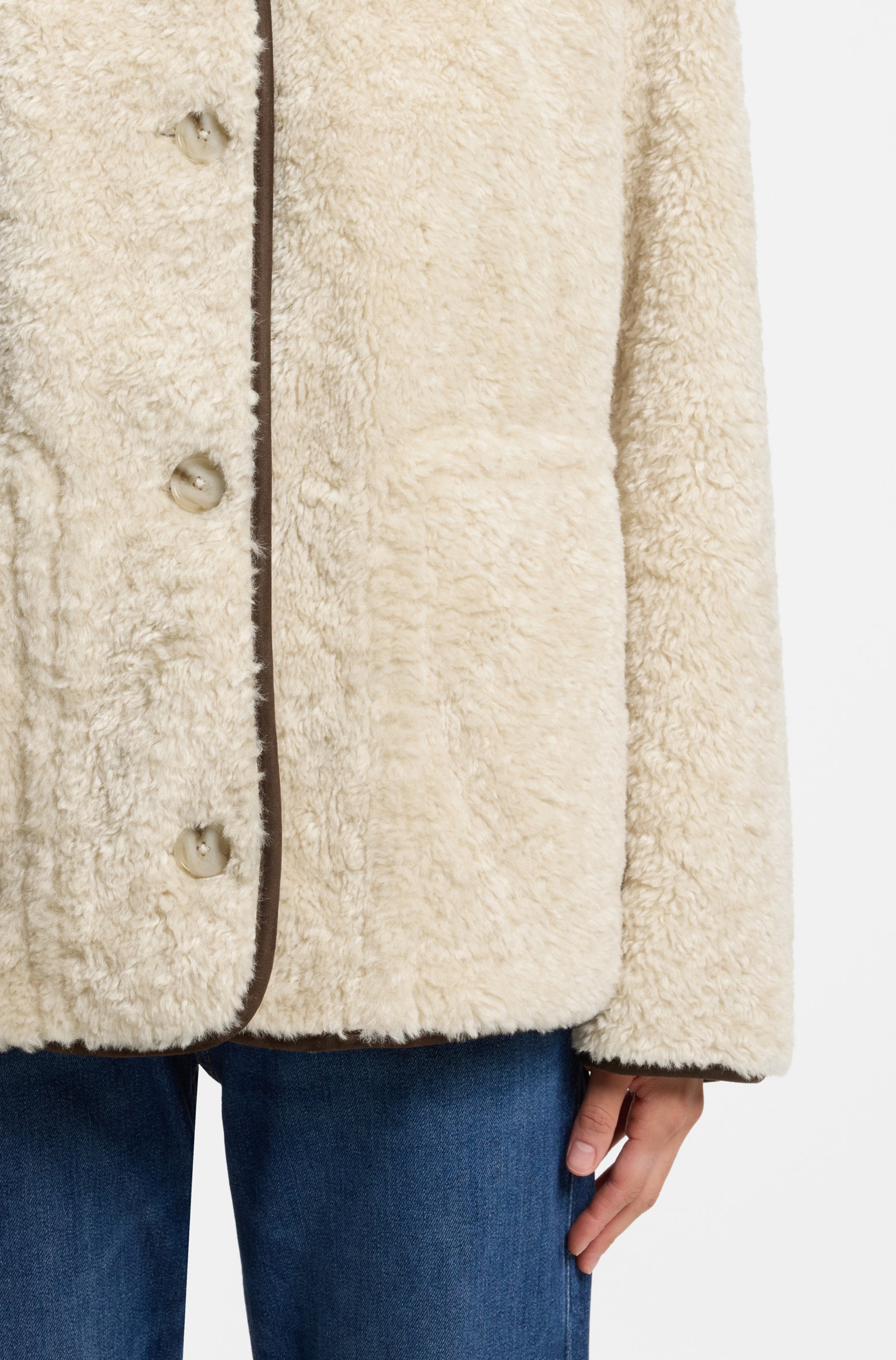 BOSS ORANGE Plüschjacke »Cody Premium Damenmode« aus softem Teddy-Gewebe, Relaxed Fit