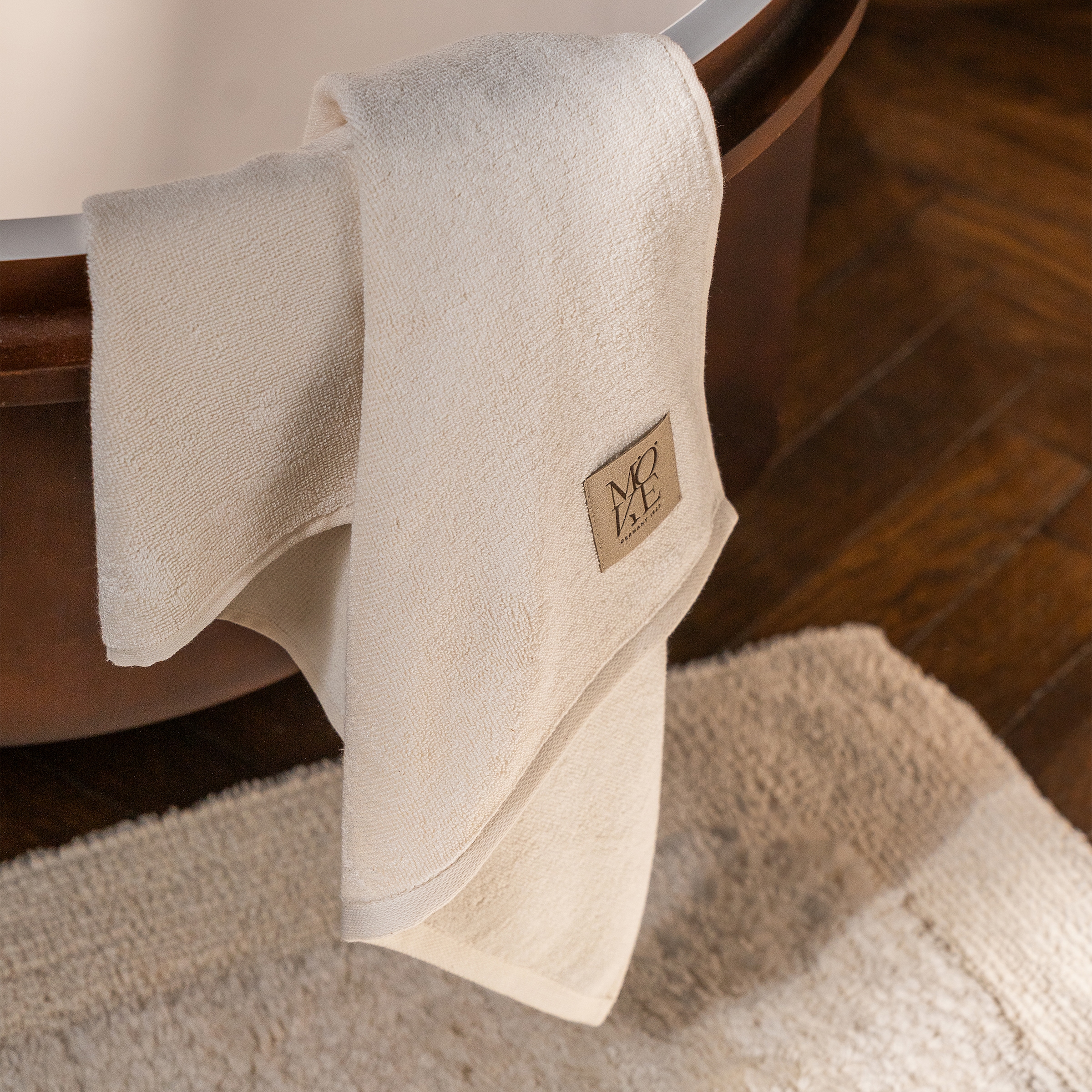 Möve Handtuch »Soft Silence Uni mit Prägeetikett«