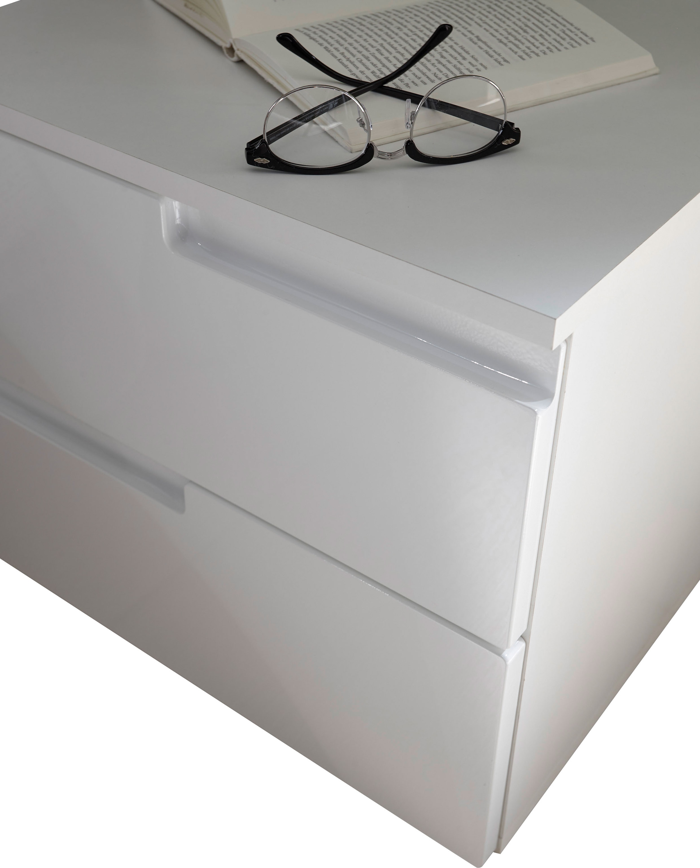 Schlafkontor Nachtkommode »Spice Nachttisch, Nachtkonsole, Nachtkästchen« Ausfräsung als Griffmulde und optisches Highlight