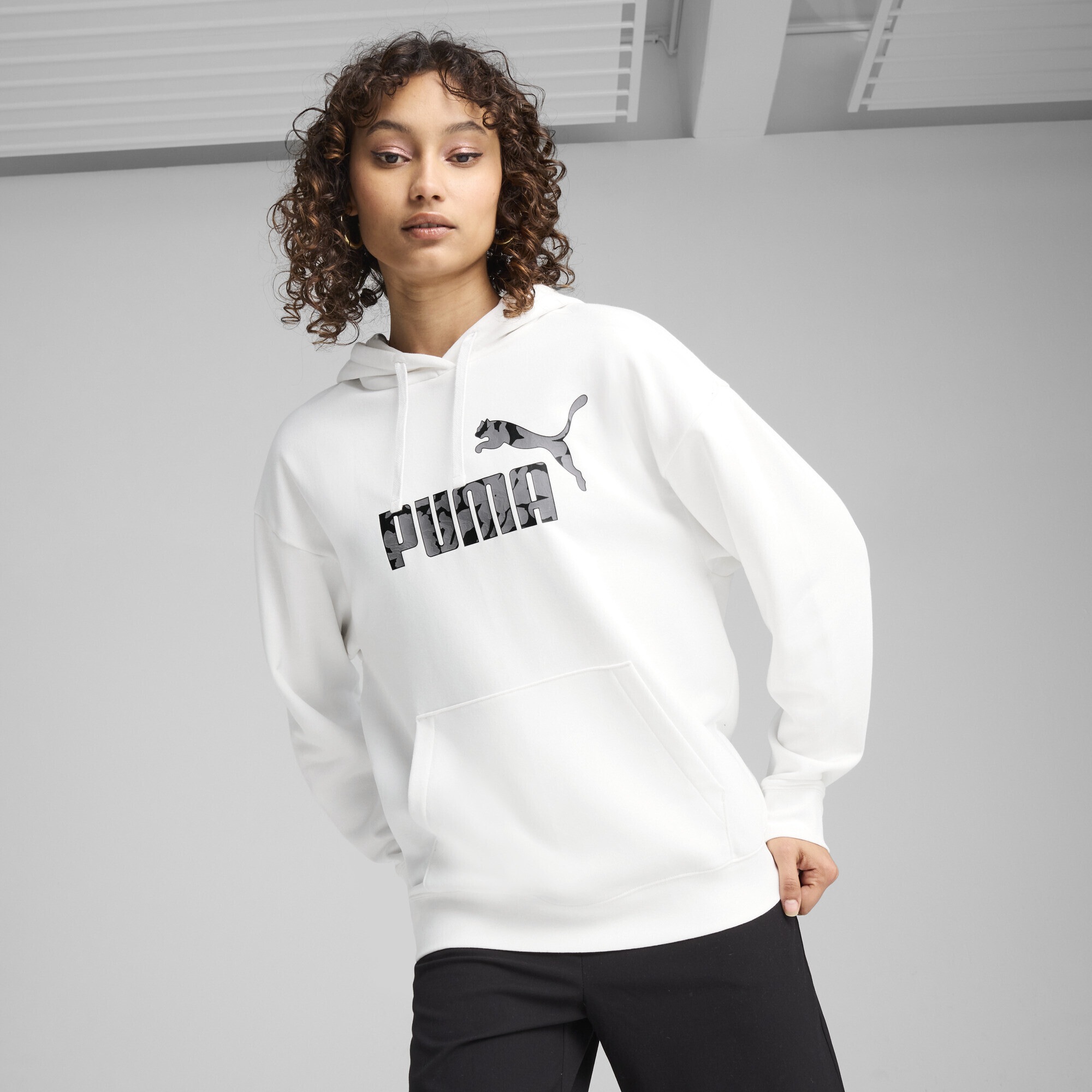 PUMA Hoodie »ESS NATURE 2.0 Comfort Hoodie Damen«