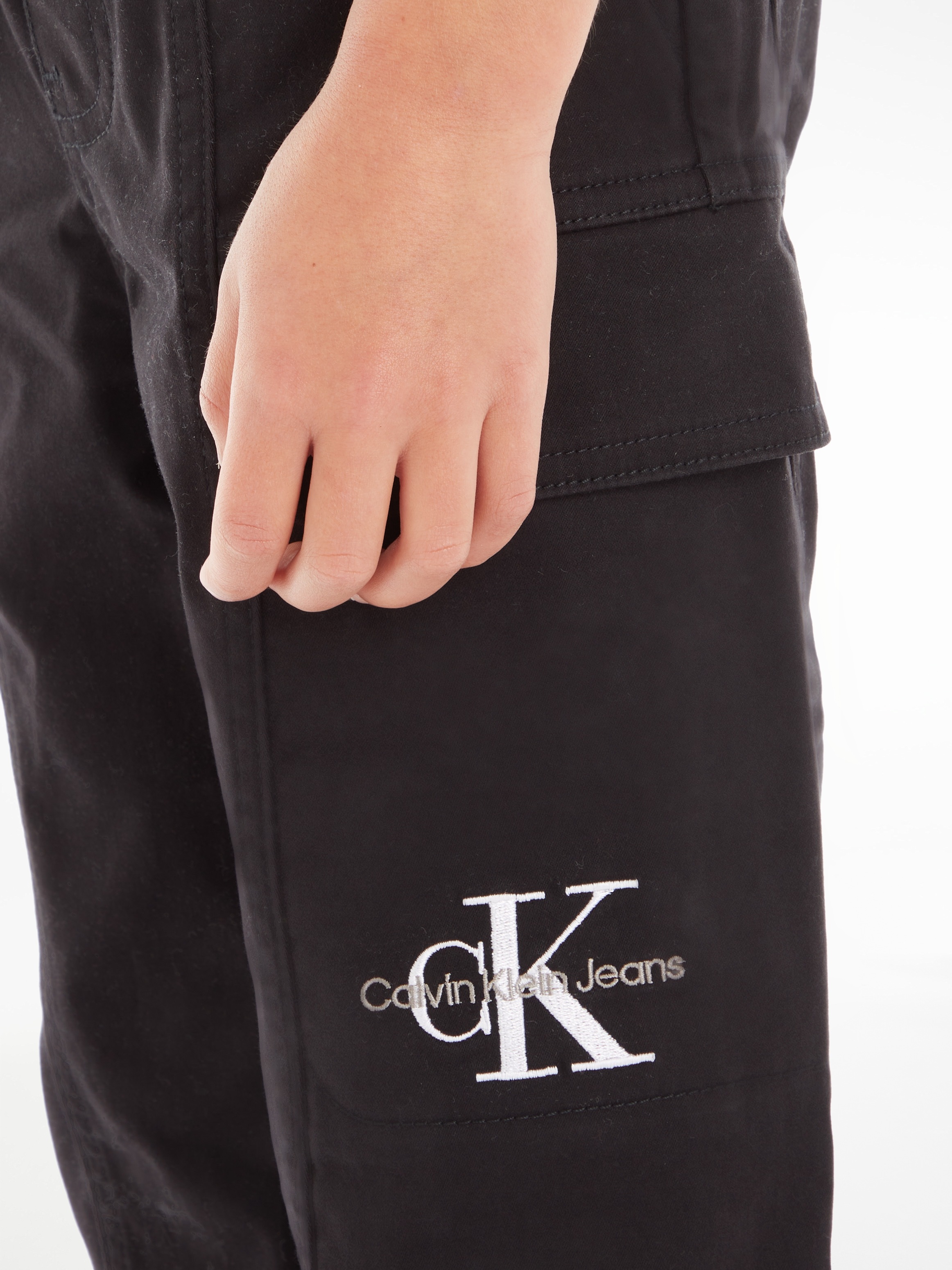 Black Friday Calvin Klein Jeans Cargohose »SATEEN CARGO PANTS«, mit  Logoprägung | BAUR