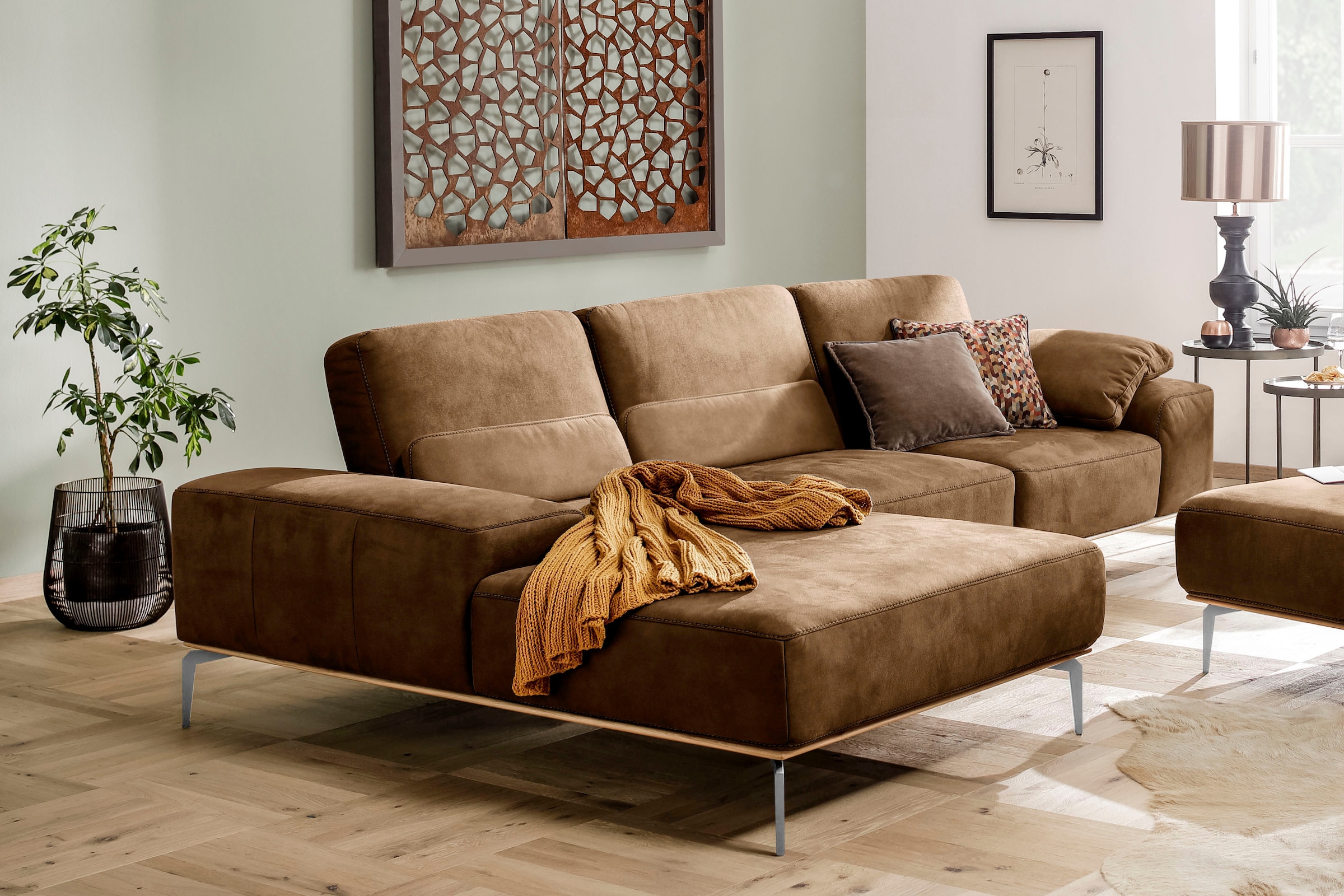 W.SCHILLIG Ecksofa "run", mit elegantem Holzsockel, Füße in Chrom glänzend, günstig online kaufen