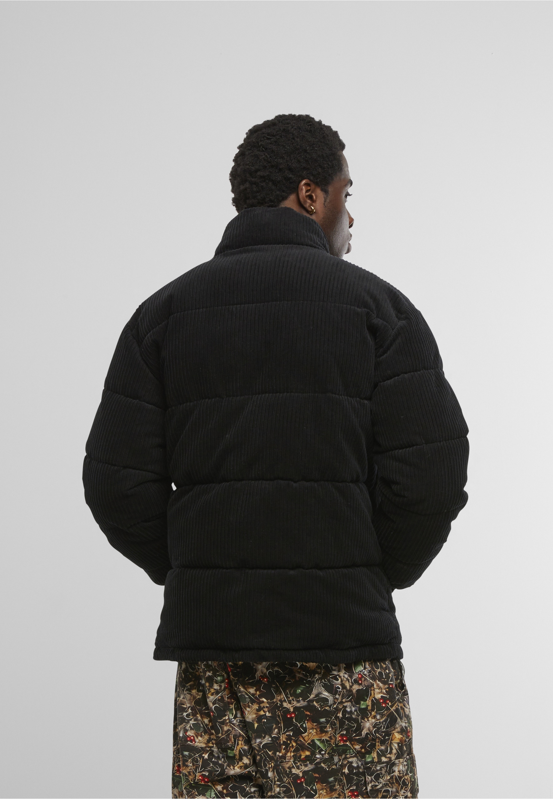 Karl Kani Winterjacke »Karl Kani Signature Corduroy Puffer Jacket« 1 Stk. tlg. ohne Kapuze