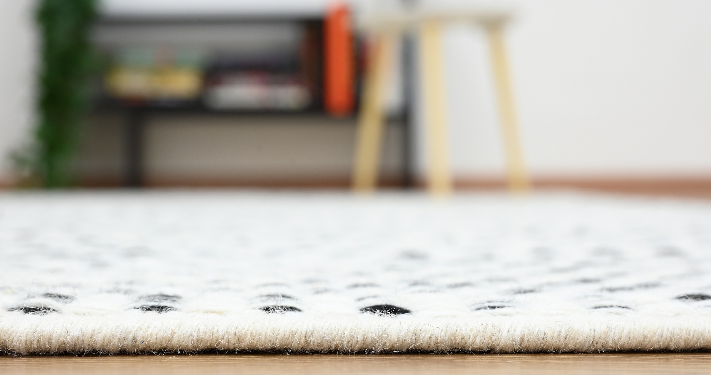 Wollteppich "Wooly Nature", natur,schwarz, B:80cm H:10mm L:250cm, Baumwolle, Wolle, MYFLAIR MÖBEL & ACCESSOIRES, Teppiche, Handwebteppich, reine Wolle, Scandi Design, handgewebt, Wohnzimmer 3