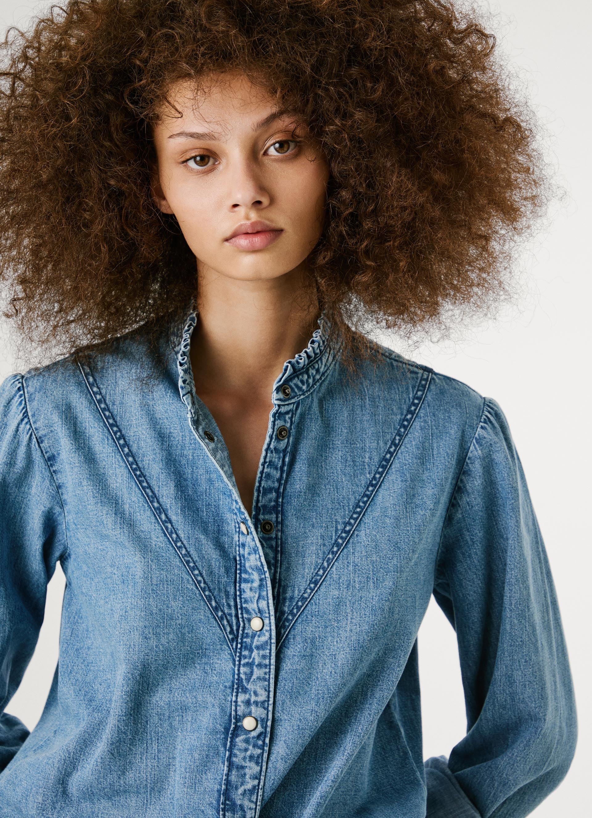 Pepe Jeans Jeansbluse »REGULAR DENIM BLOUSE«, mit Druckknöpfen
