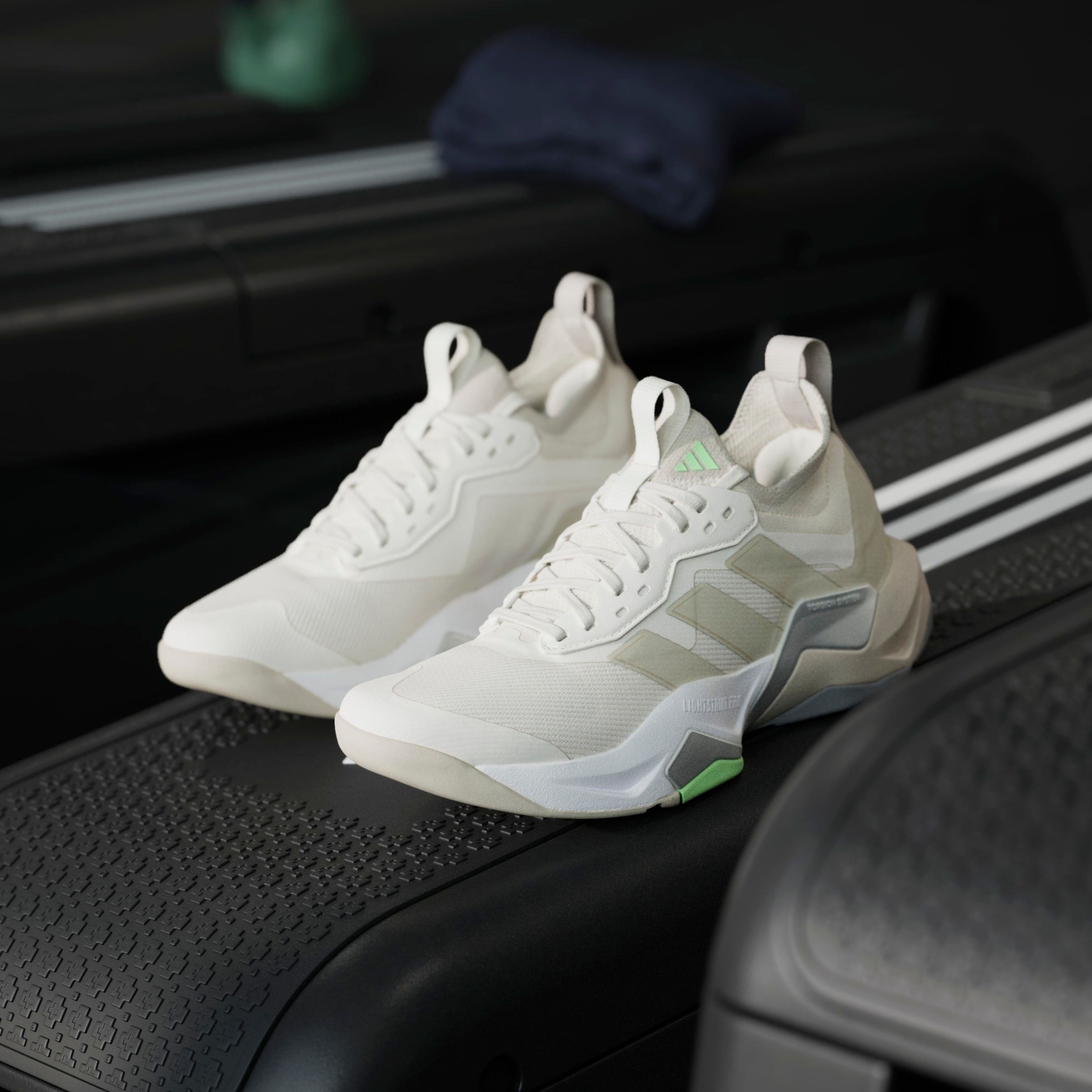 adidas Performance Trainingsschuh »RAPIDMOVE ADV 2-TRAININGSSCHUHE«