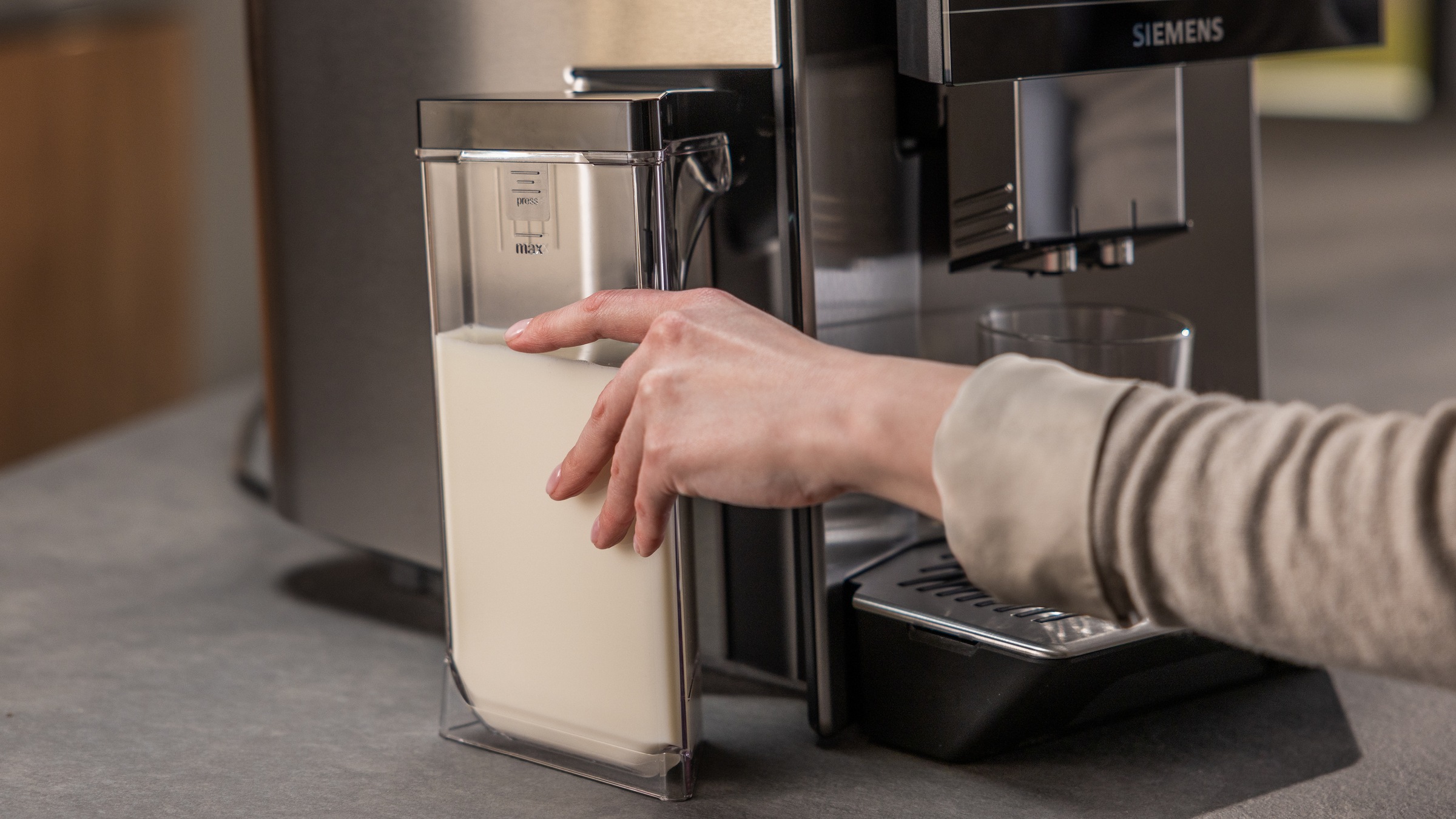 SIEMENS Milchbehälter »TZ90009«, (1 tlg.), praktisch zu verstauen
