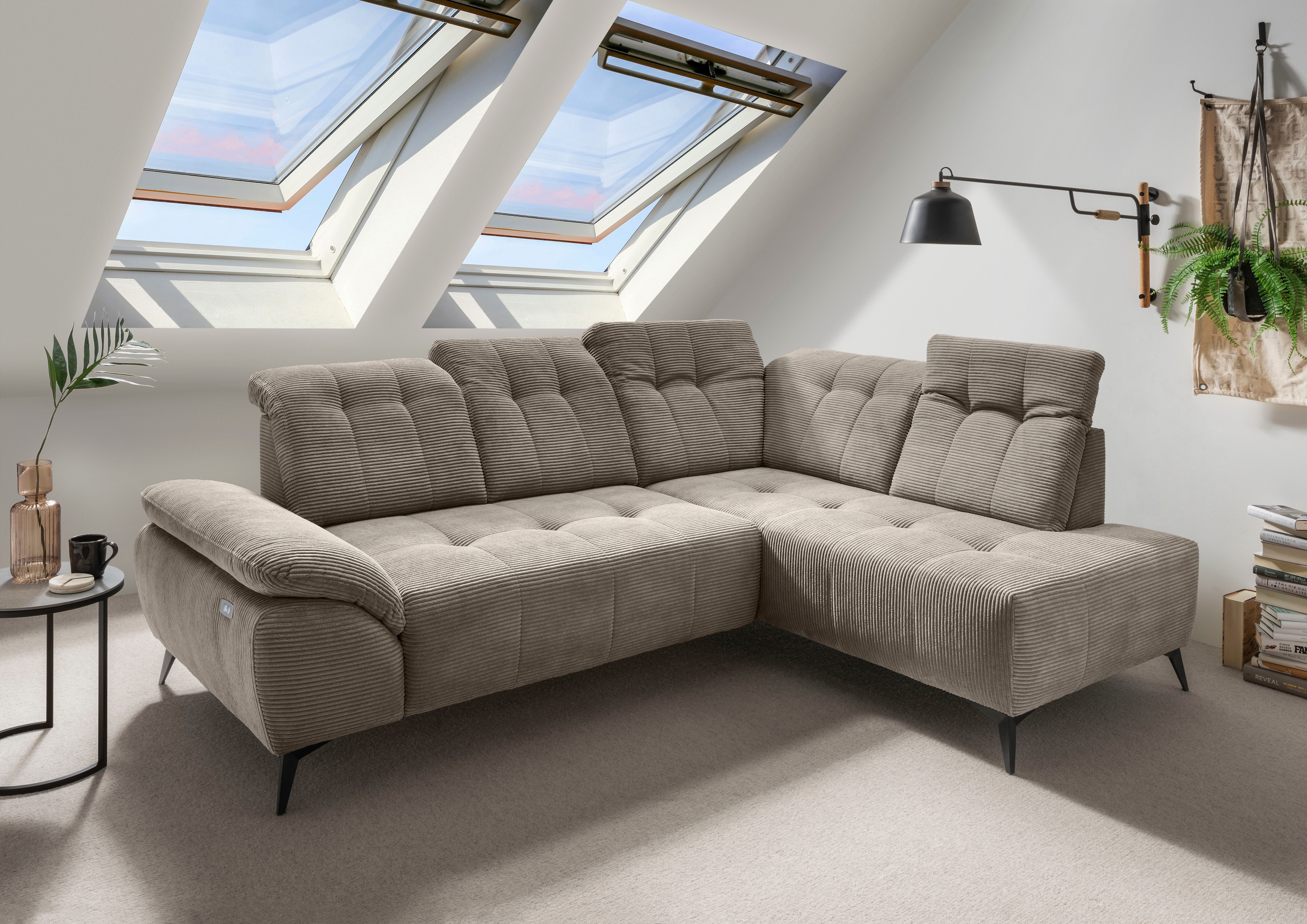 Home affaire Ecksofa "Fiore modern, bequeme Armlehne, tolle Detailverarbeitung, L-Form" elektrischer Sitzvorschub und Kopfstützen höhenverstellbar
