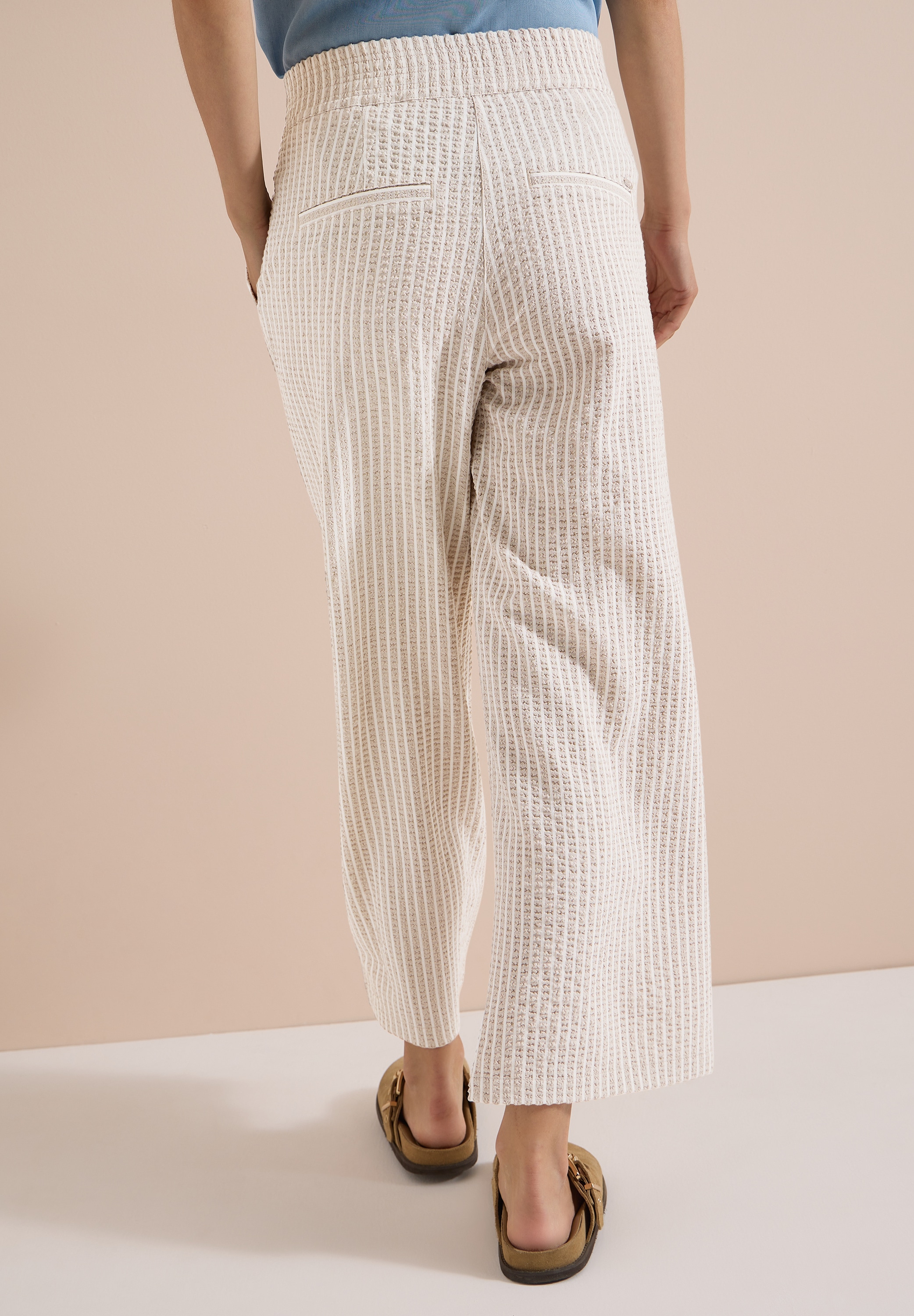 Cecil 7/8-Hose  mit gestreiftem Seersucker-Look