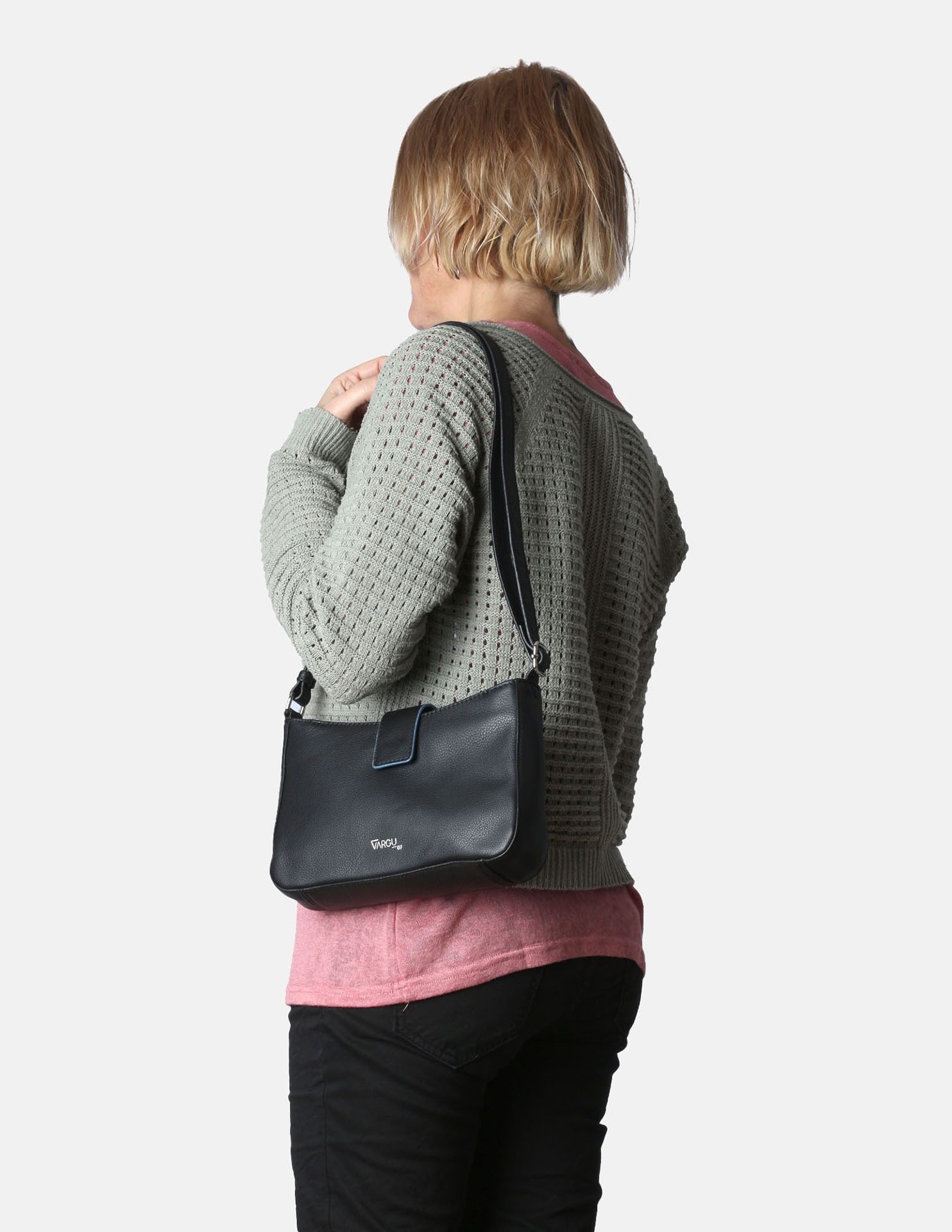 Vargu Umhängetasche »Danya 1«, LGW zertifiziertes Leder